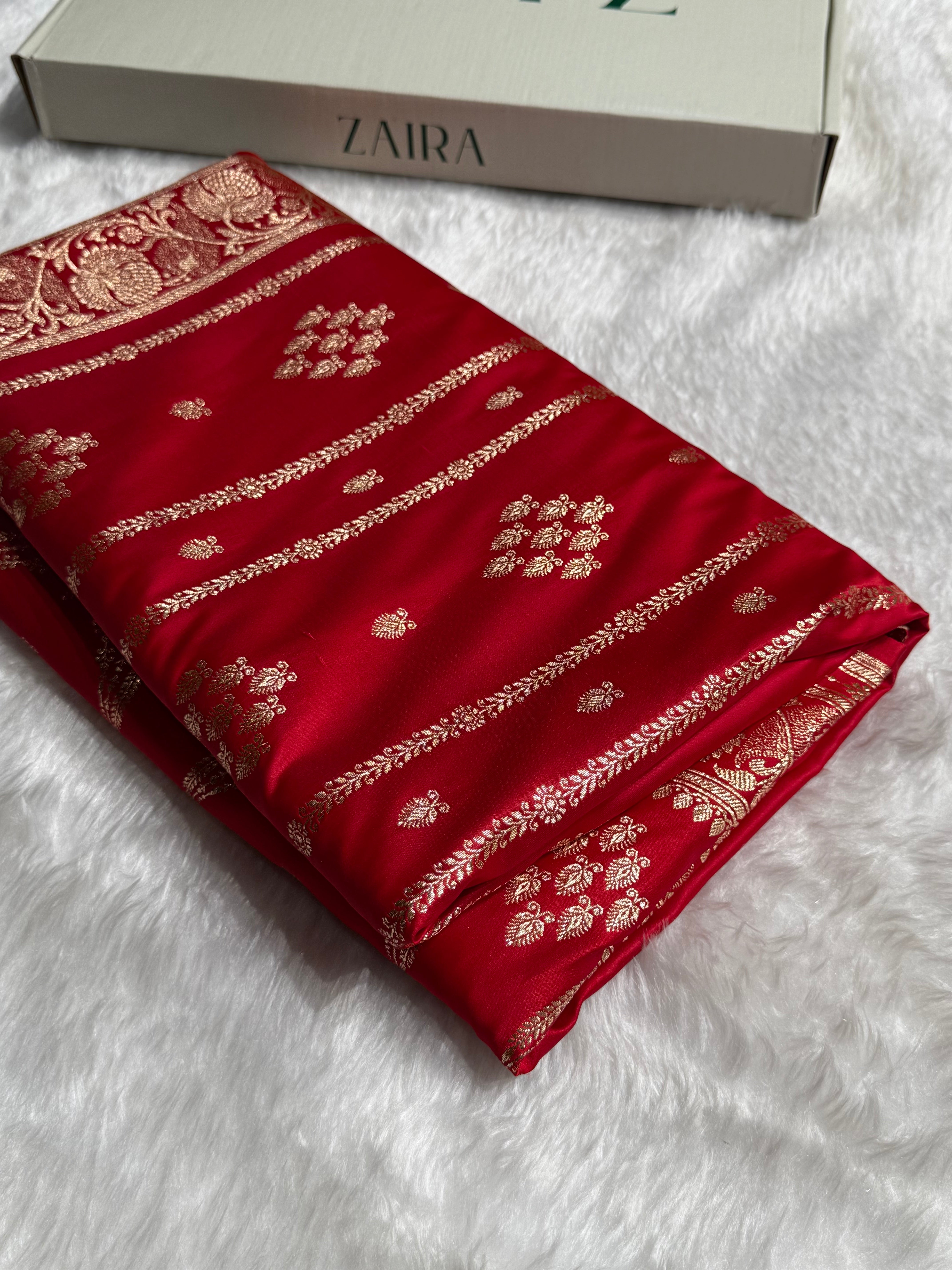 Red Strip Floral Boota Pattern Satin Katan Silk saree SK39