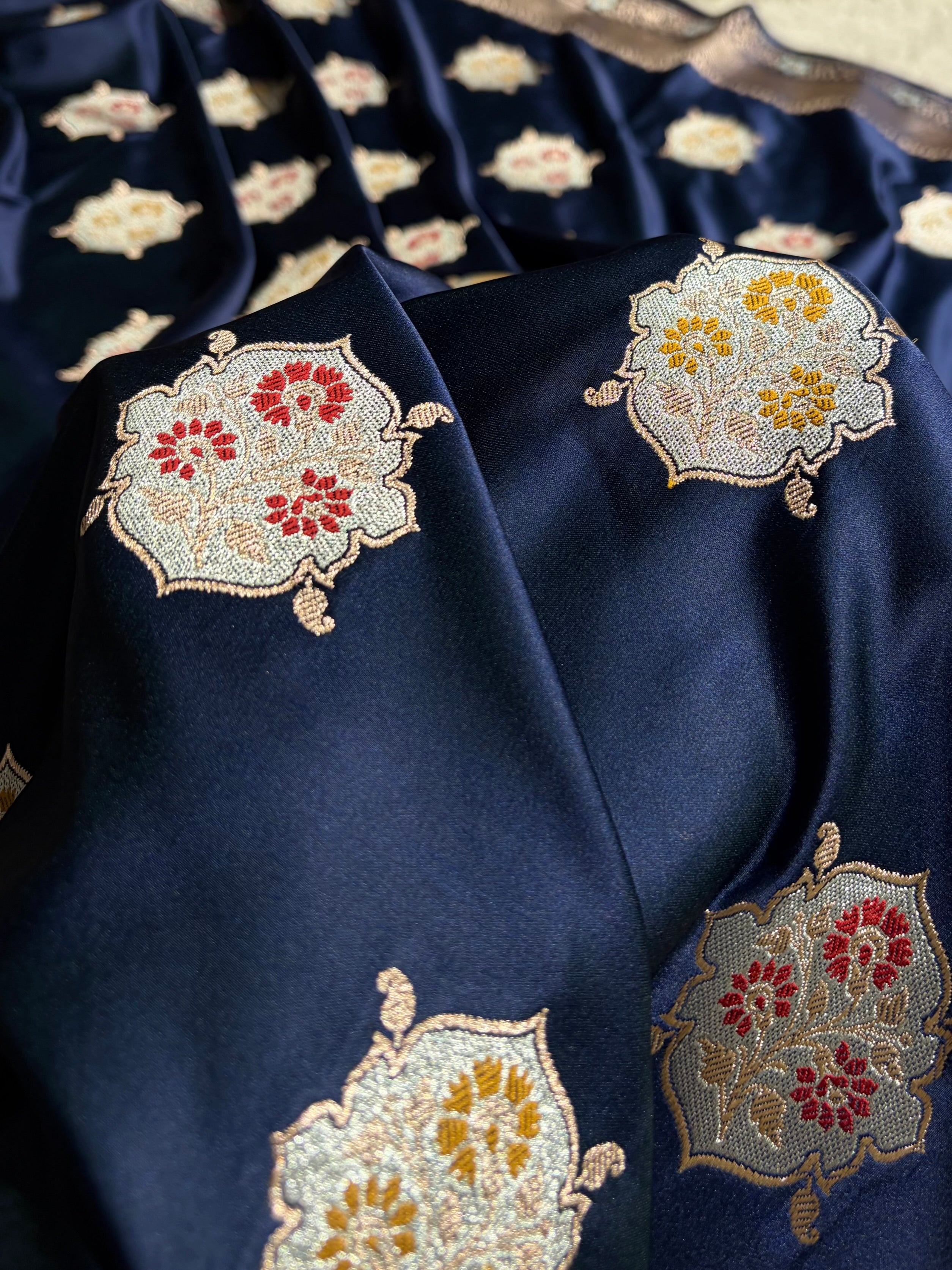Premium Banarasi Satin Katan Saree Minakari Booti Pattern in Navy Blue Shades SK138