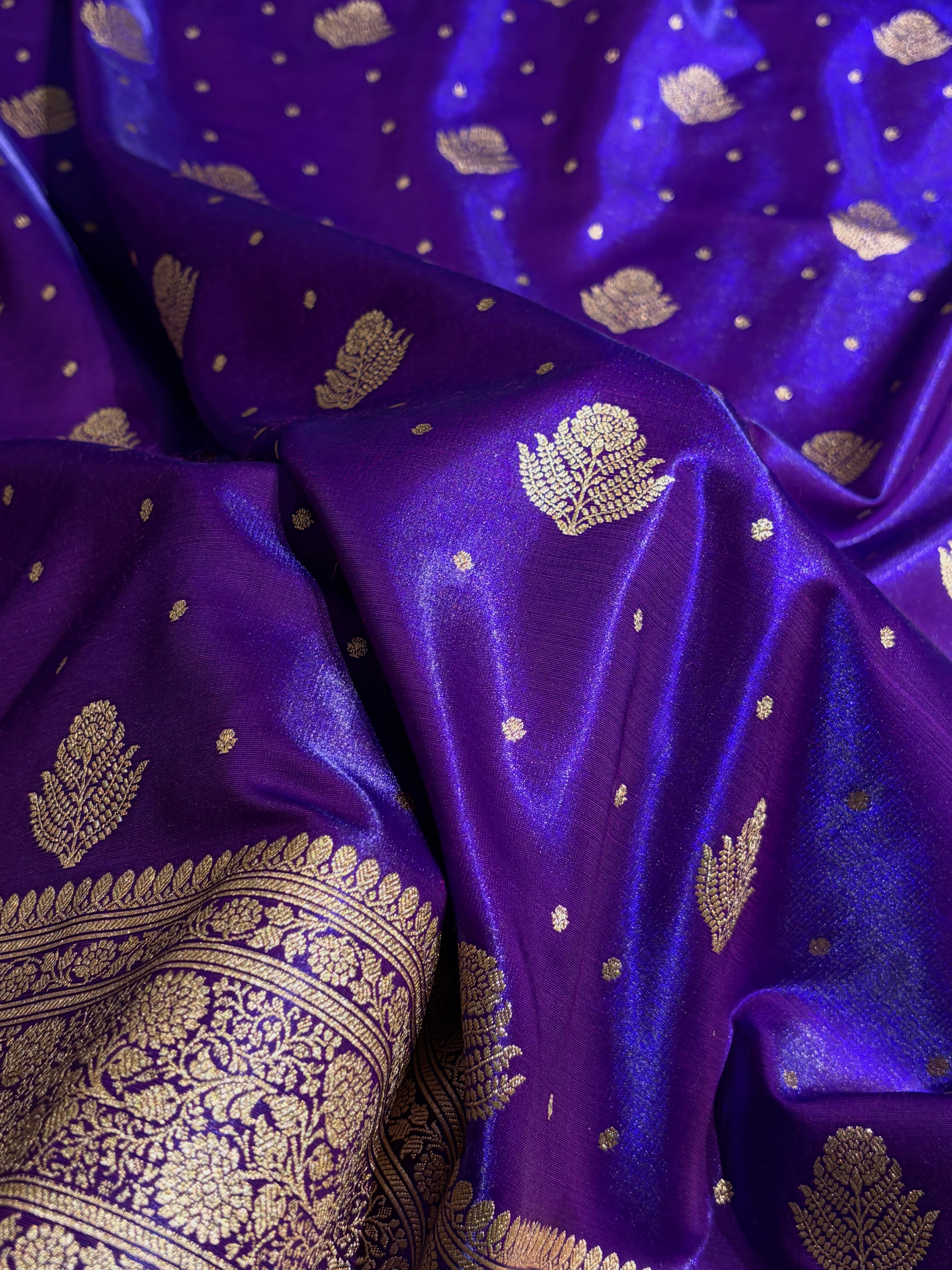Banarasi Cross Purple Shades Booti Pattern Banarasi Satin Silk Saree SS59