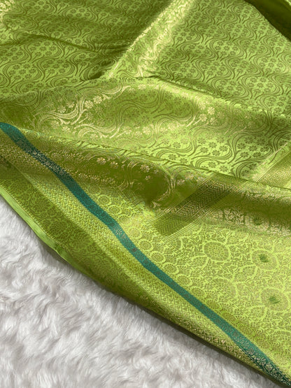 Banarasi Light Green Shade Flower Minakari Brocade Pure Caramel Mango Silk Saree CS-22