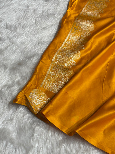 Mustard Shade With Booti Pattern Mashru Silk Saree