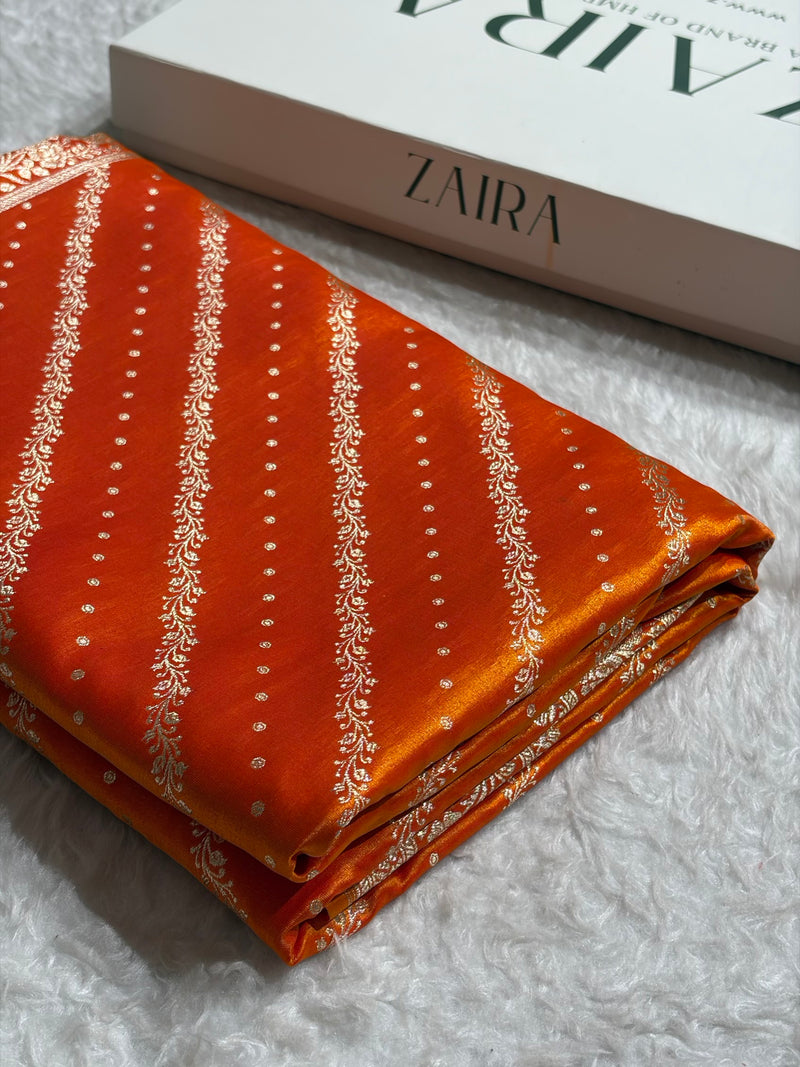 Banarasi Magentic Fire Gold Shades Cross Pattern Banarasi Satin Silk Saree SS61