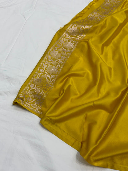 Mustard Shade With Booti Pattern Mashru Silk Saree