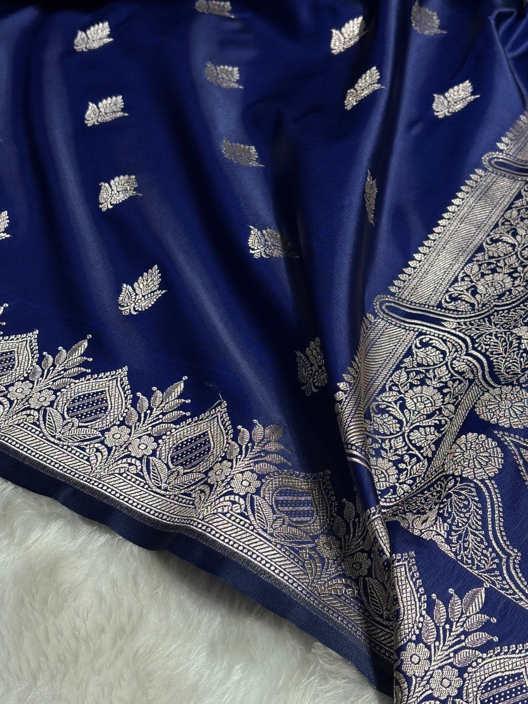 Violet Floral Boota With Floral Border Mashru Silk Saree MSM-80