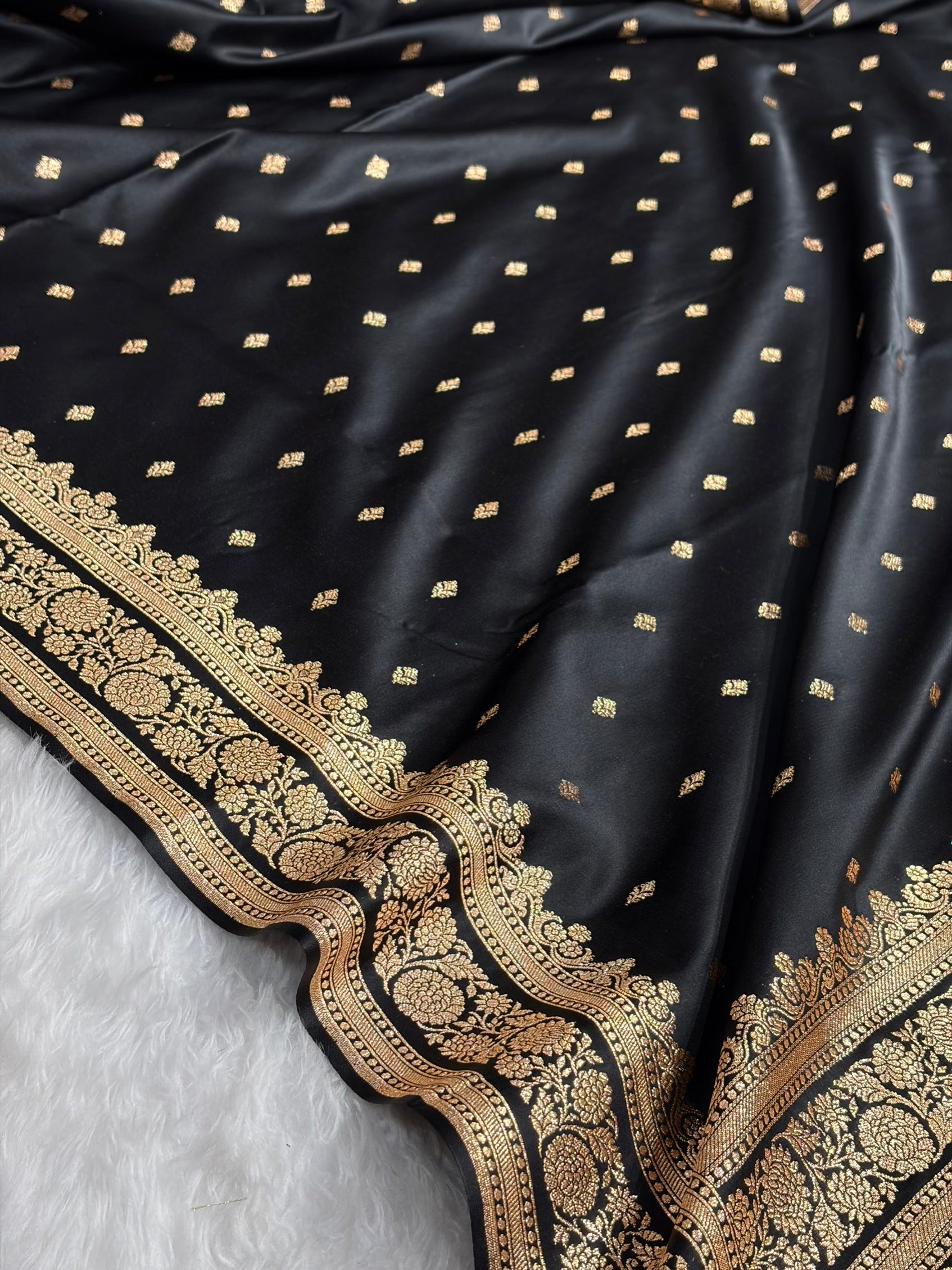 Banarasi Black Shades Booti Pattern Satin Katan Silk Saree SK51