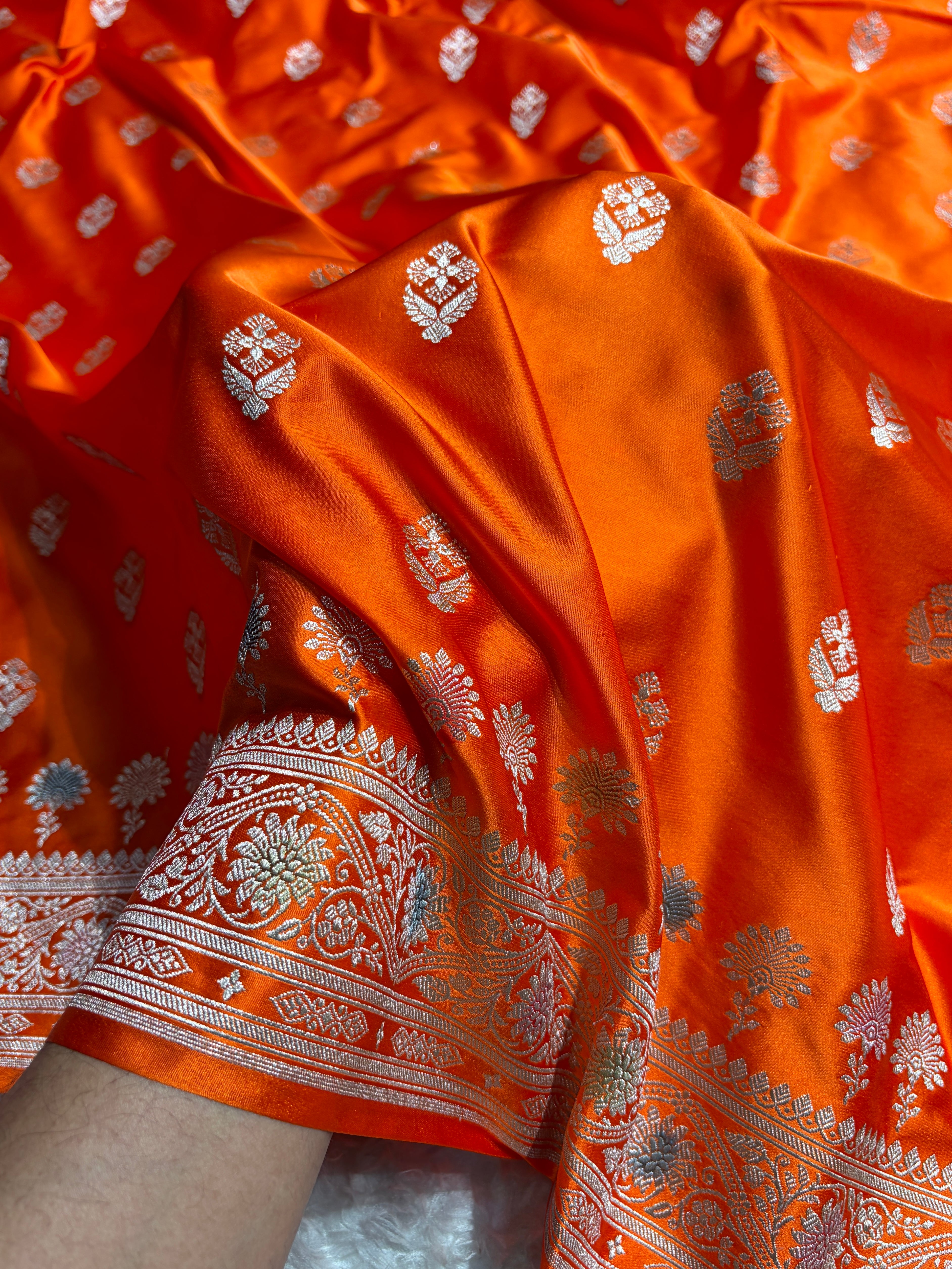 Orange Shades Bananasi Minakari Floral Border Boota Mashru Silk Saree MS66