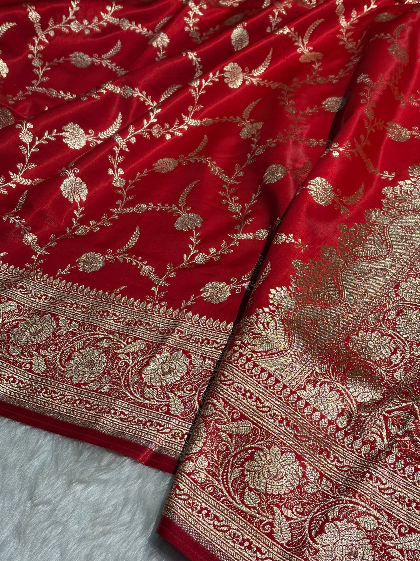 Red Shades Banarasi Satin Silk Saree SS34