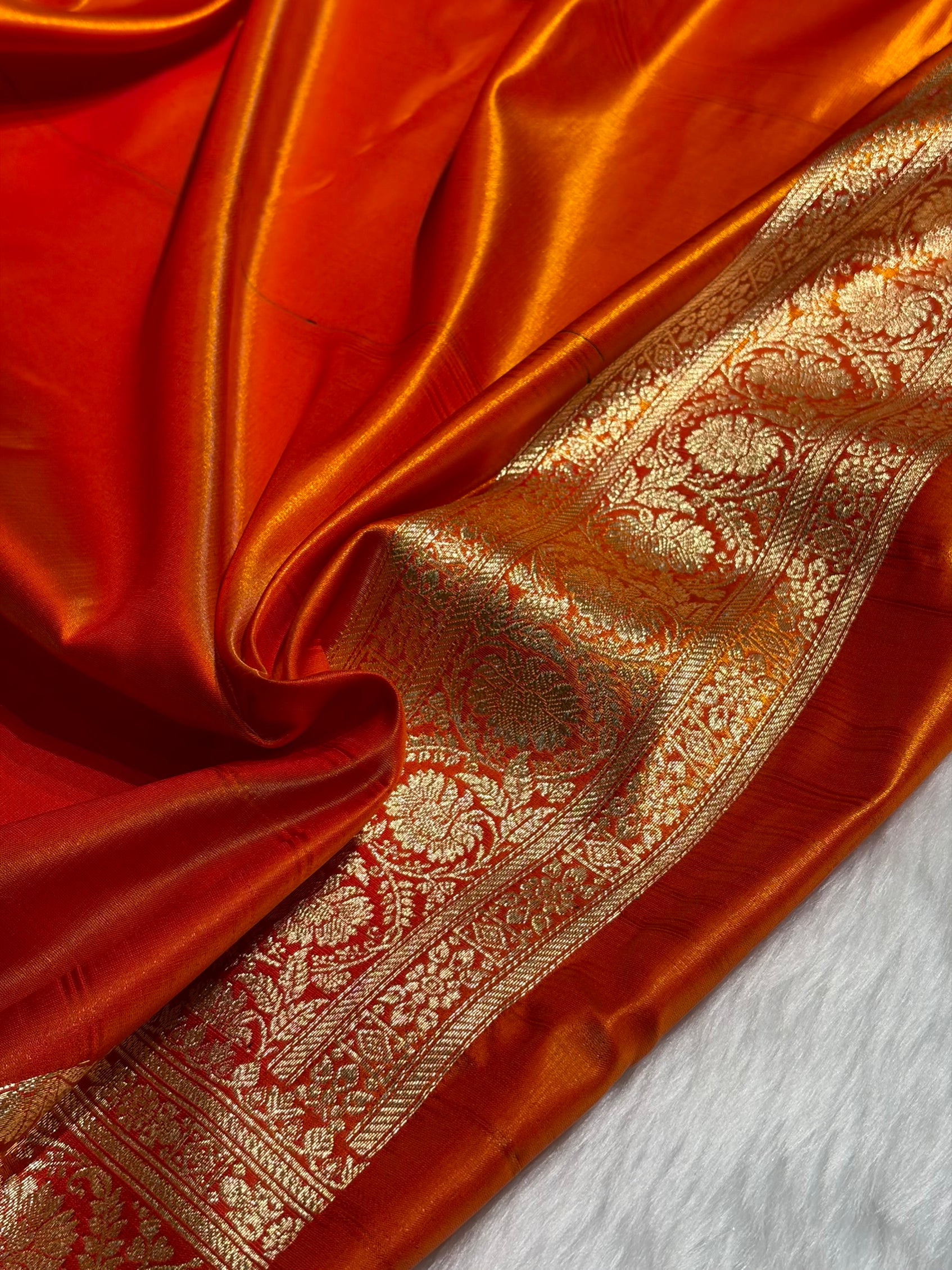 Fire Gold Shades Banarasi Satin Silk Saree SS32