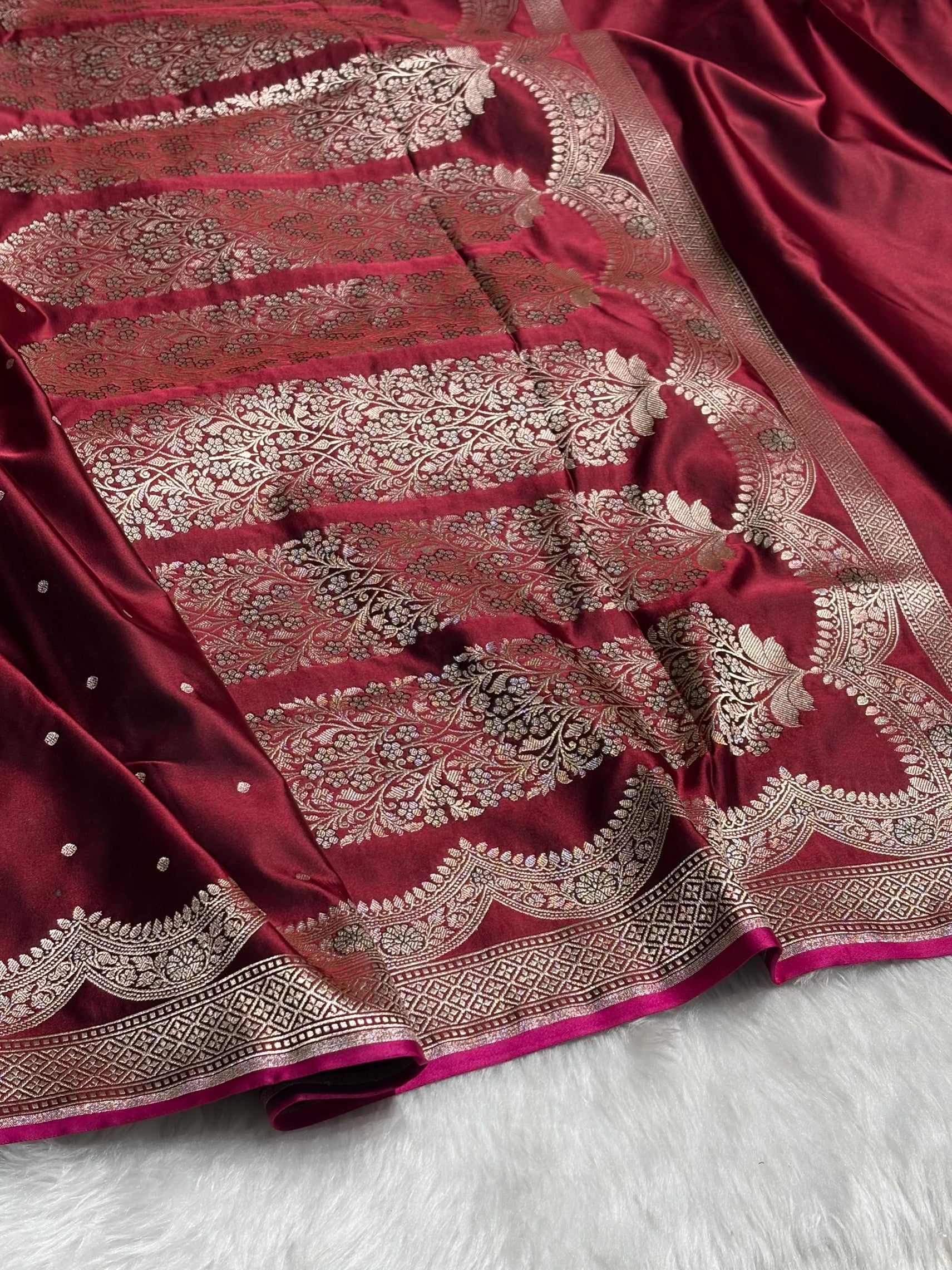 Maroon Shades Scallop Motif Booti Mashru Silk Saree MSM-56