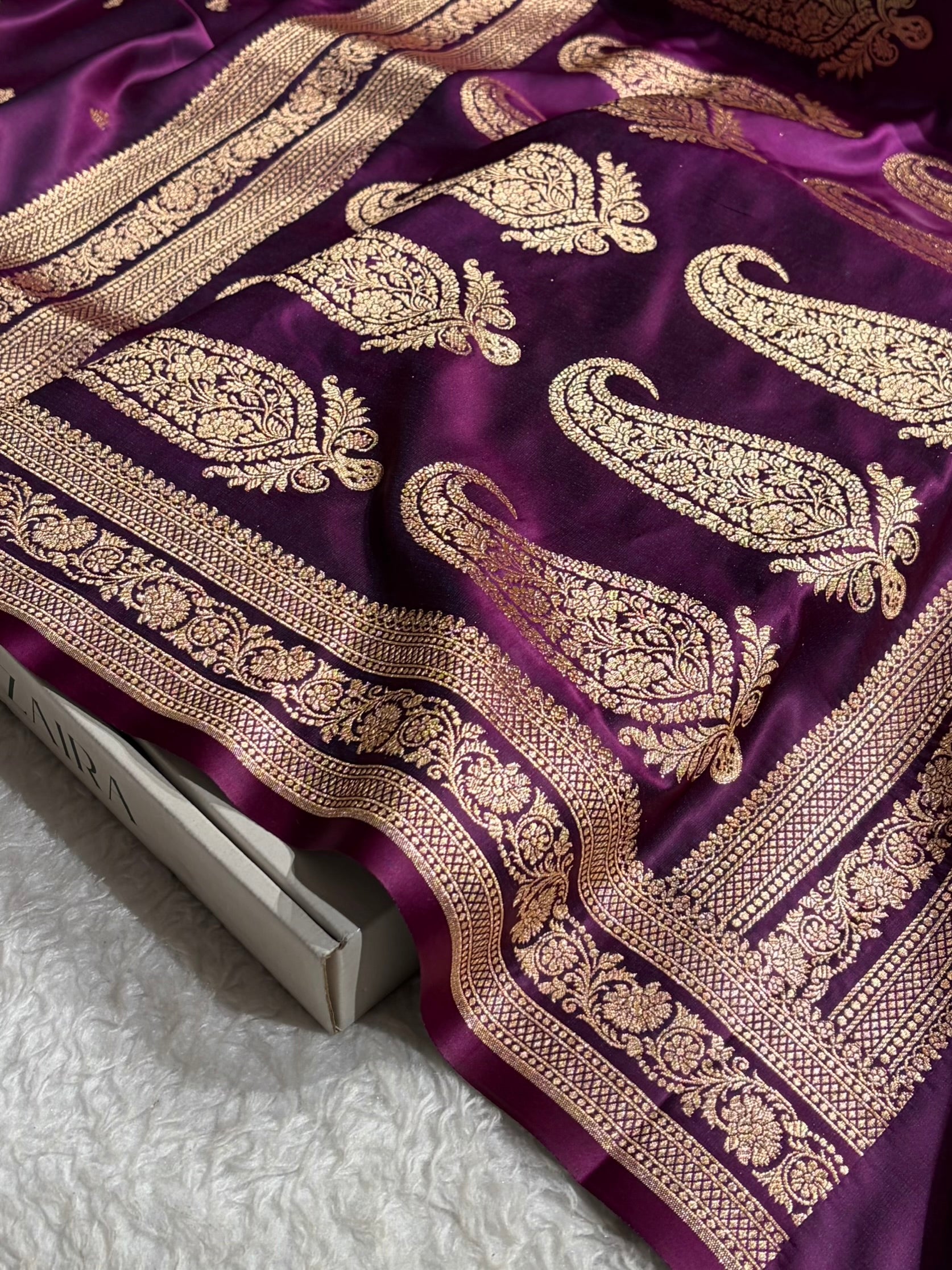 Banarasi Satin Katan Saree With Jaal Pattern in Cross Wine Shades SK125