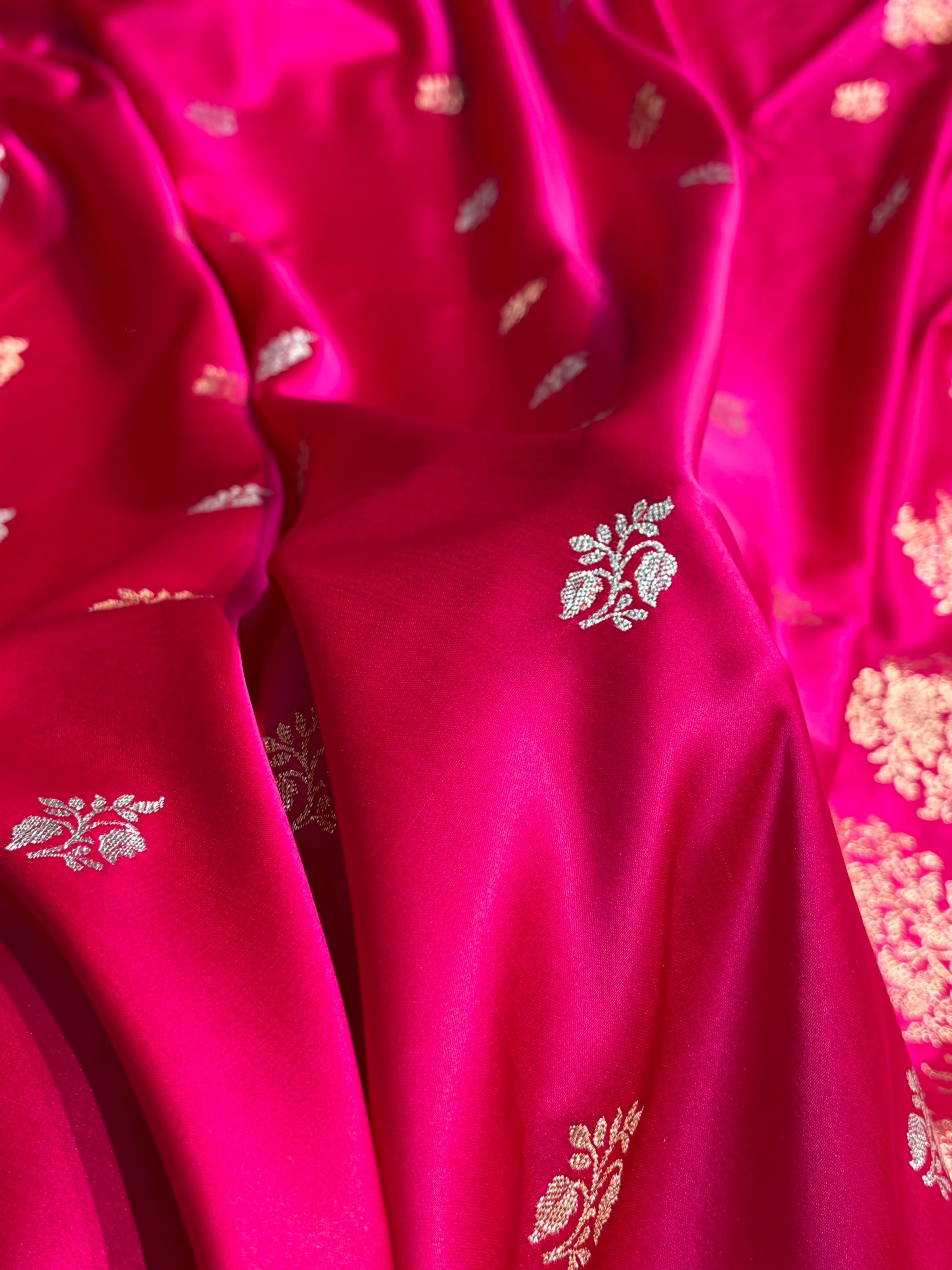 Cross Rani Shades Banarasi With Floral Border Mashru Silk Saree MSM-126