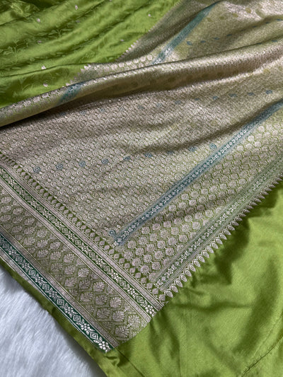 Banarasi Tanchoi Pista Green with Dark Green Blouse Shades Floral Booti Mashru Silk Saree MCS59