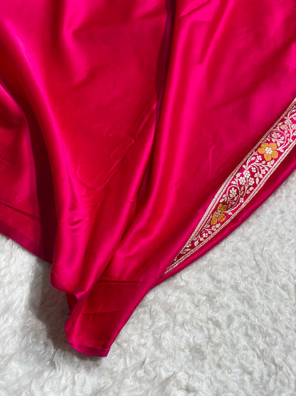 Premium Banarasi Satin Katan Saree Minakari Booti Pattern in Rani Shades SK138