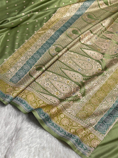 Pista Shades With Contrast Border Booti Mashru Silk Saree MS78