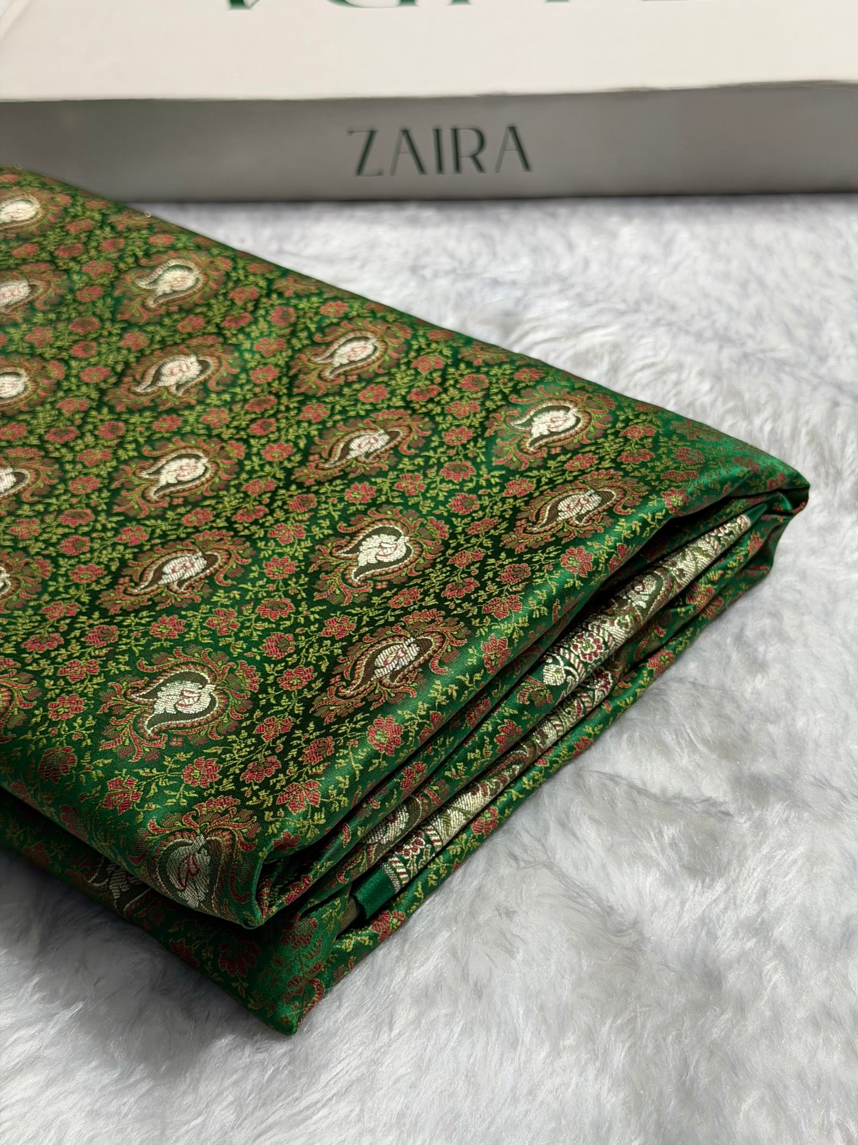 Bottle Green Jamawar Tanchoi With Minakari Jaal Katan Silk Saree SKTM-24