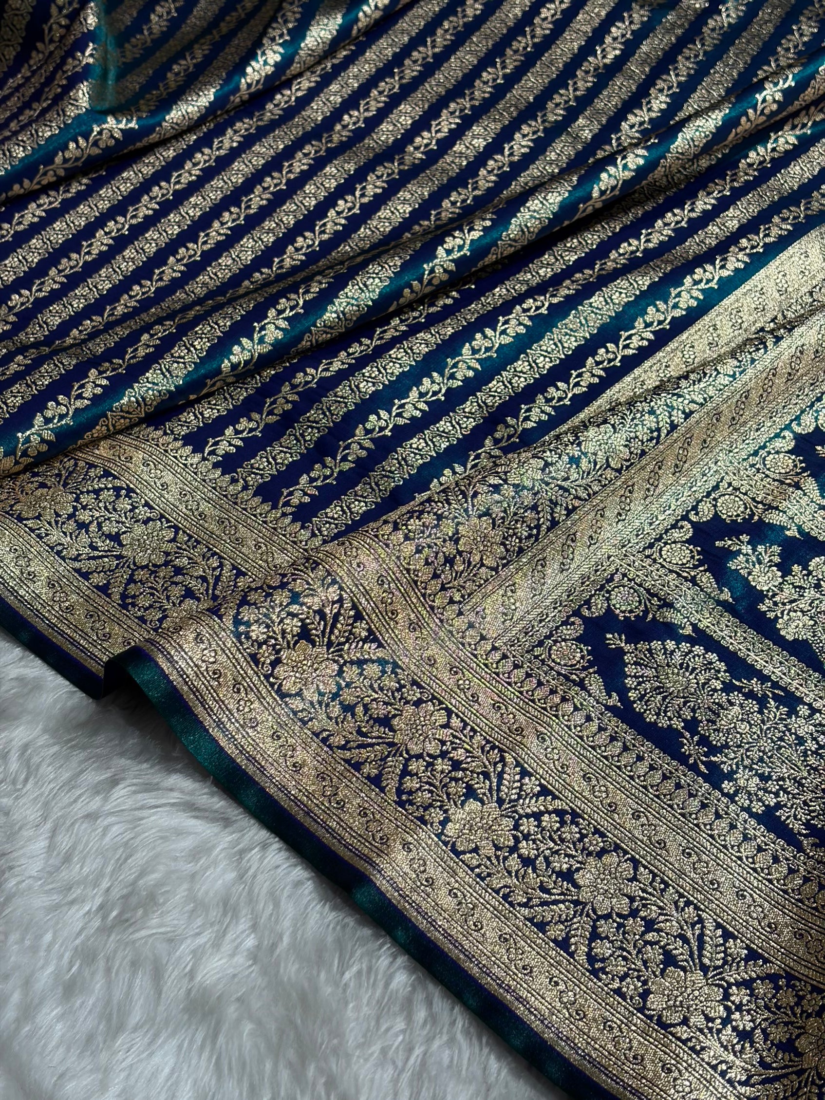 Peacock Shades Stripe Pattern Banarasi Satin Silk Saree SS46