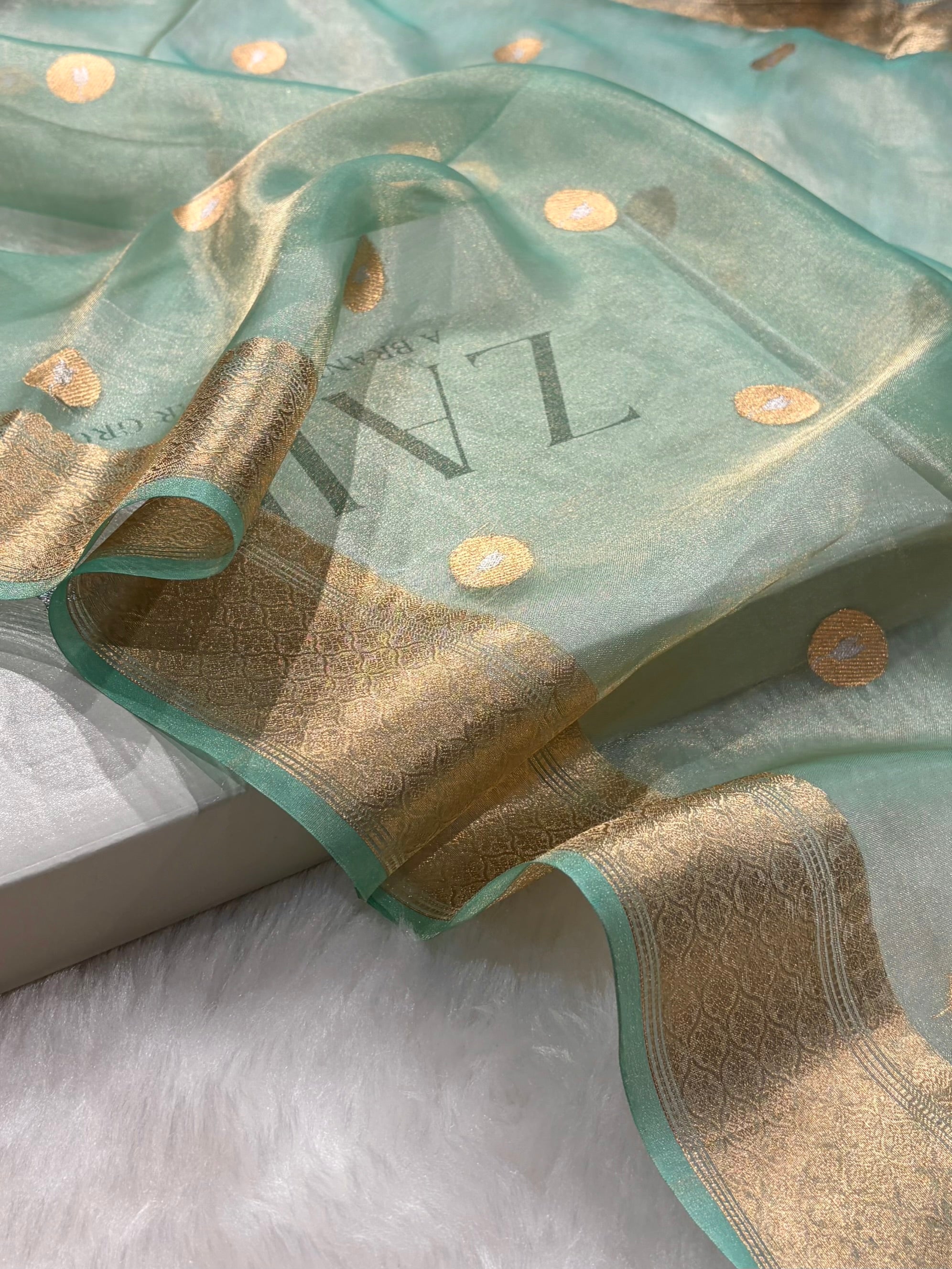 Sea Green Bananasi Floral Shades Pure Tissue Silk Saree PT-40