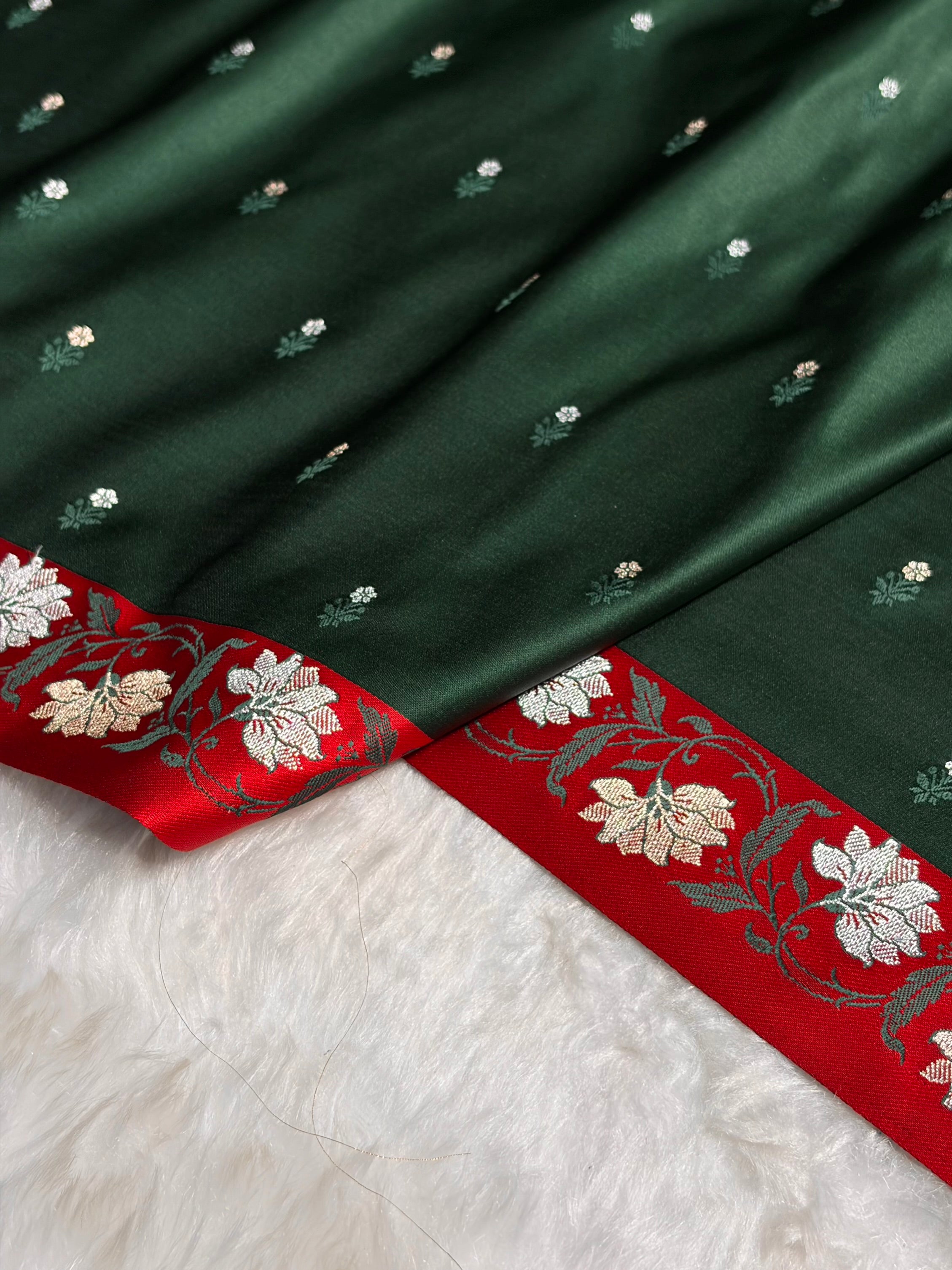 Contrast Bottle Green With Red Floral Boota With Floral Border Mashru Silk Saree MSM 78