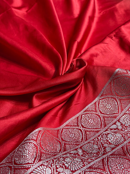 Red Shades Booti Mashru Silk Saree MS68