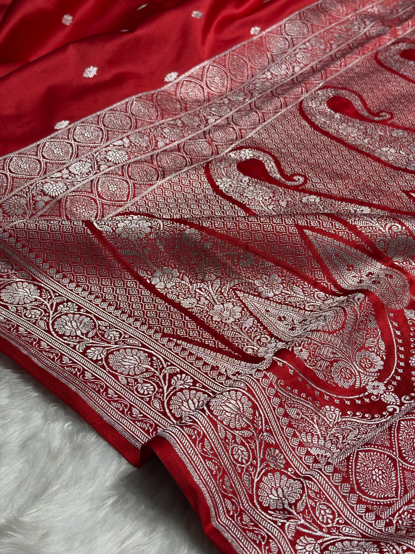 Red Shades Booti Mashru Silk Saree MS68