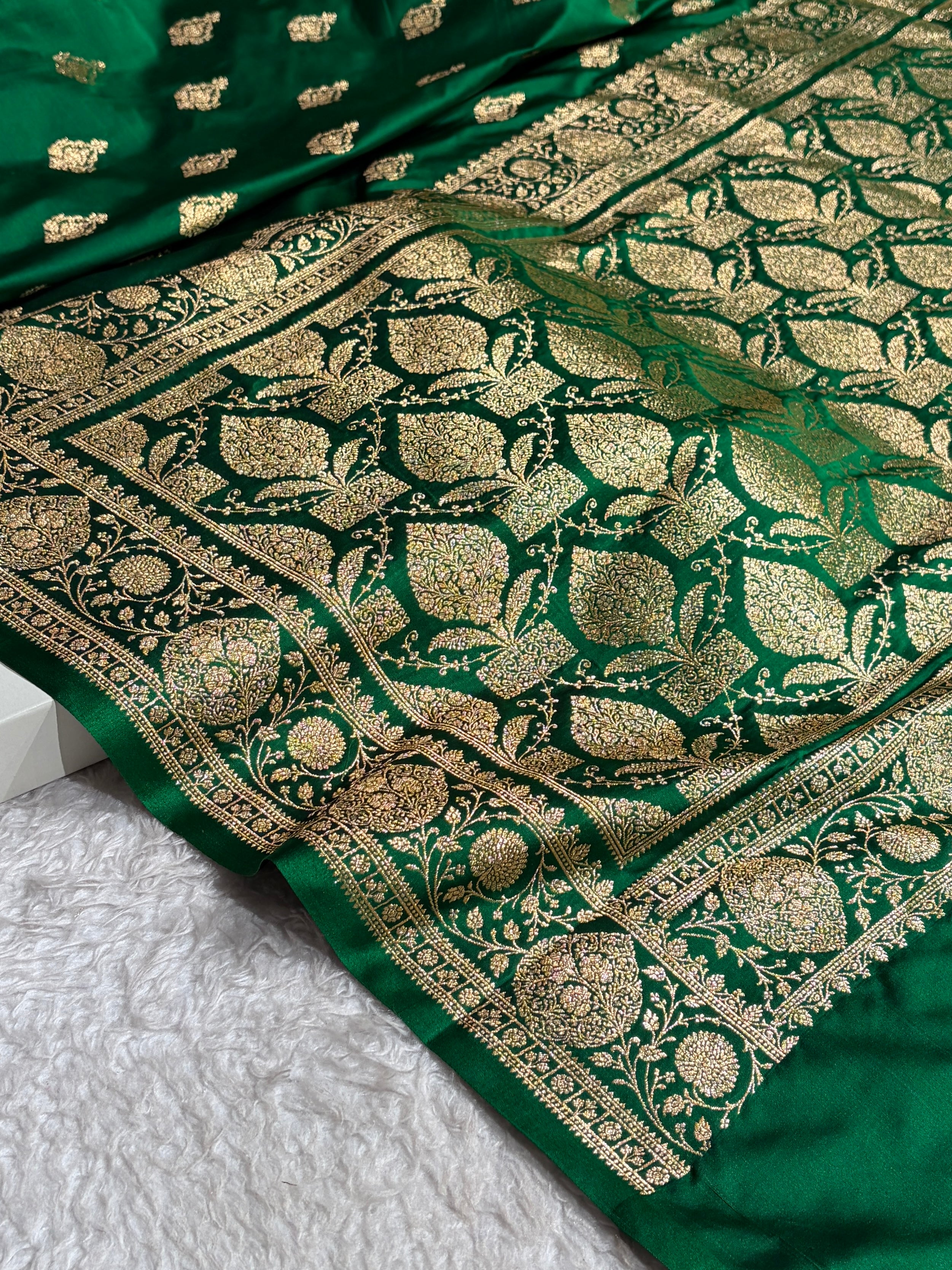 Banarasi Satin Katan Saree With Boota in Bottle Green Shades SK98