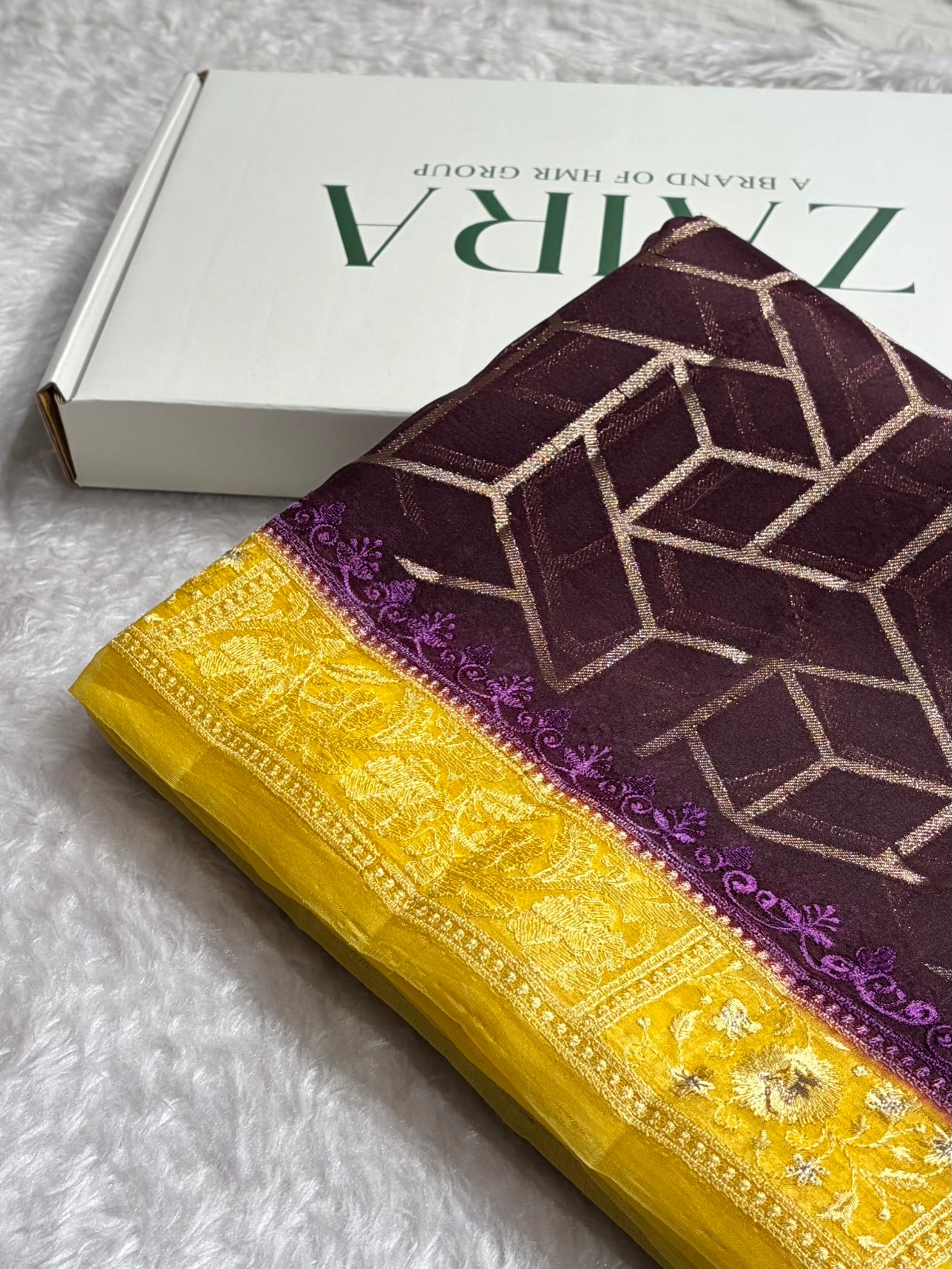 Banarasi Pure Organza Contrast Chocolate With Yellow Shades Banarasi Silk Saree PO-43