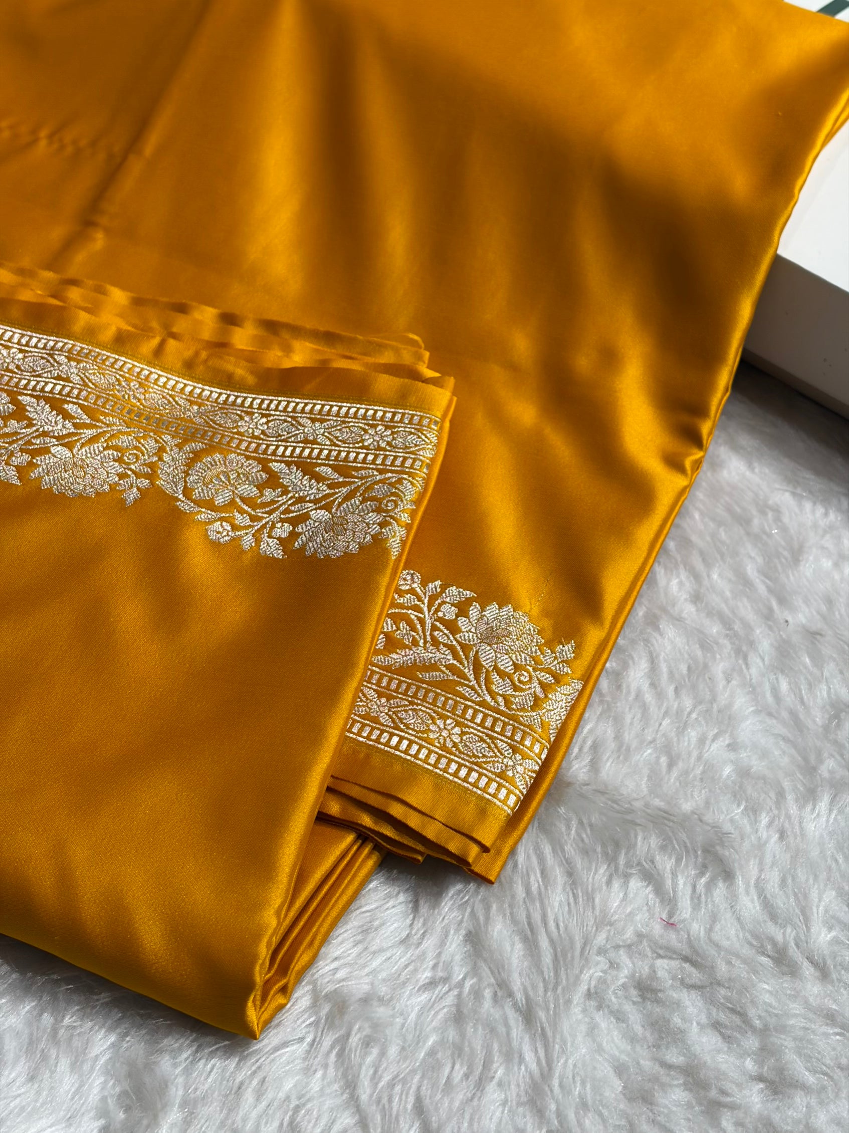 Mustard Shade With Booti Pattern Mashru Silk Saree