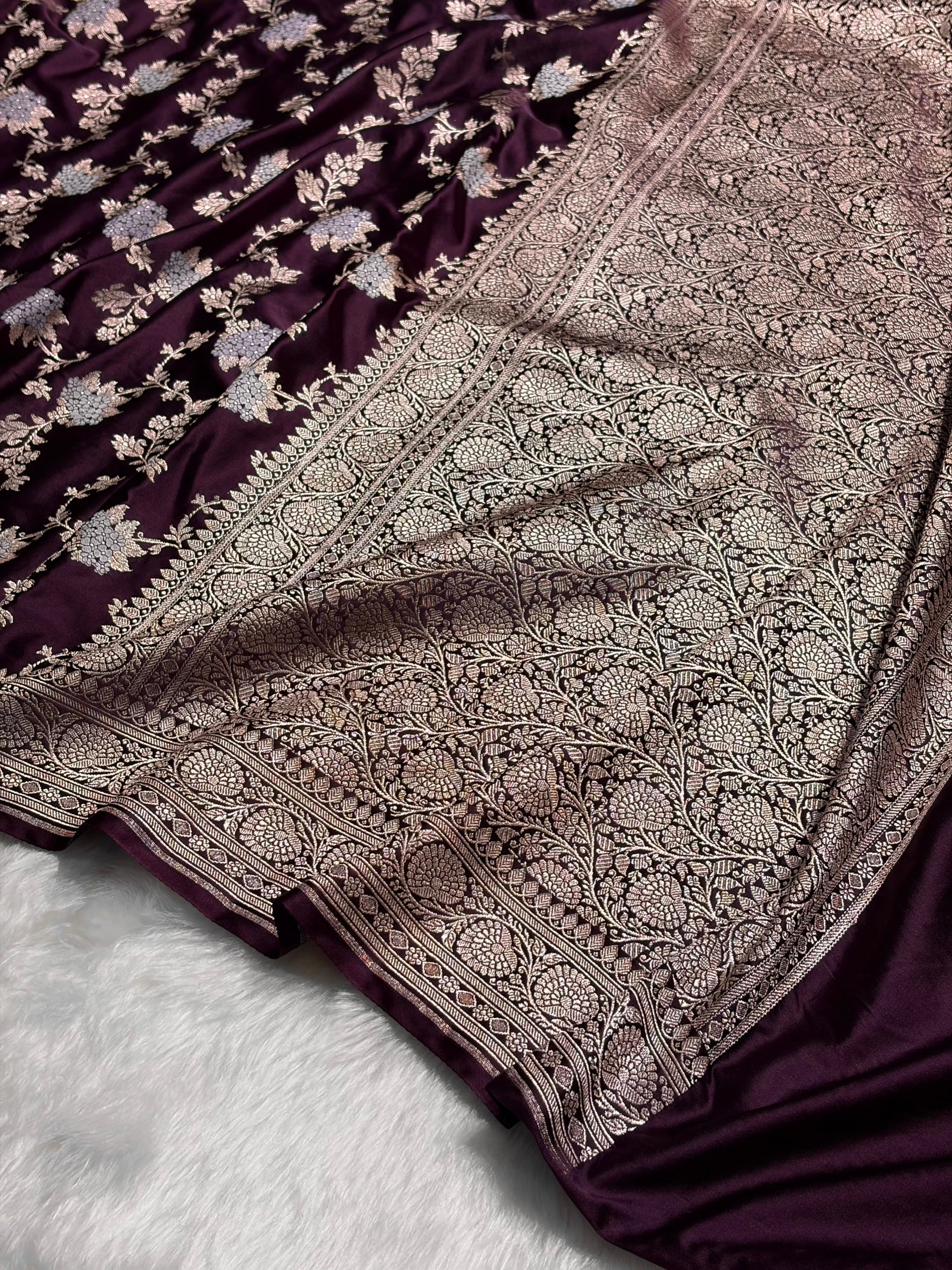 Wine Shades Jaal Pattern Mashru Silk Saree MS57