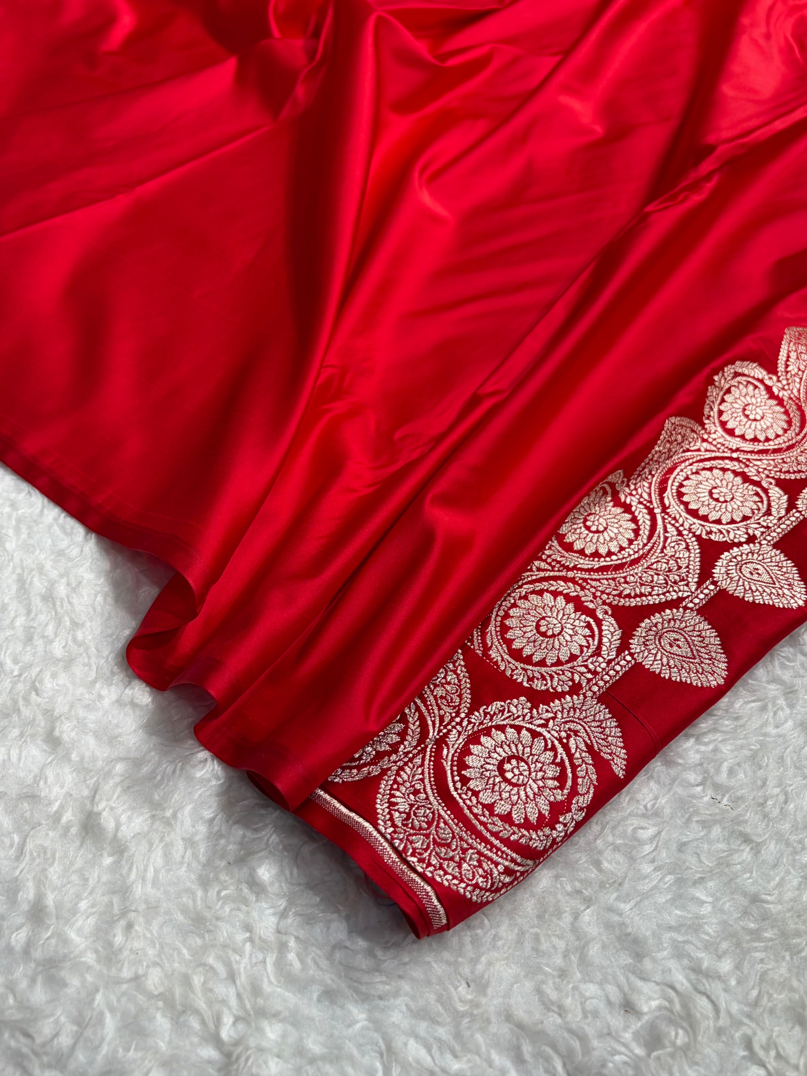 Red Shades Banarasi Boota Pattern Floral Mashru Silk Saree MSM-110