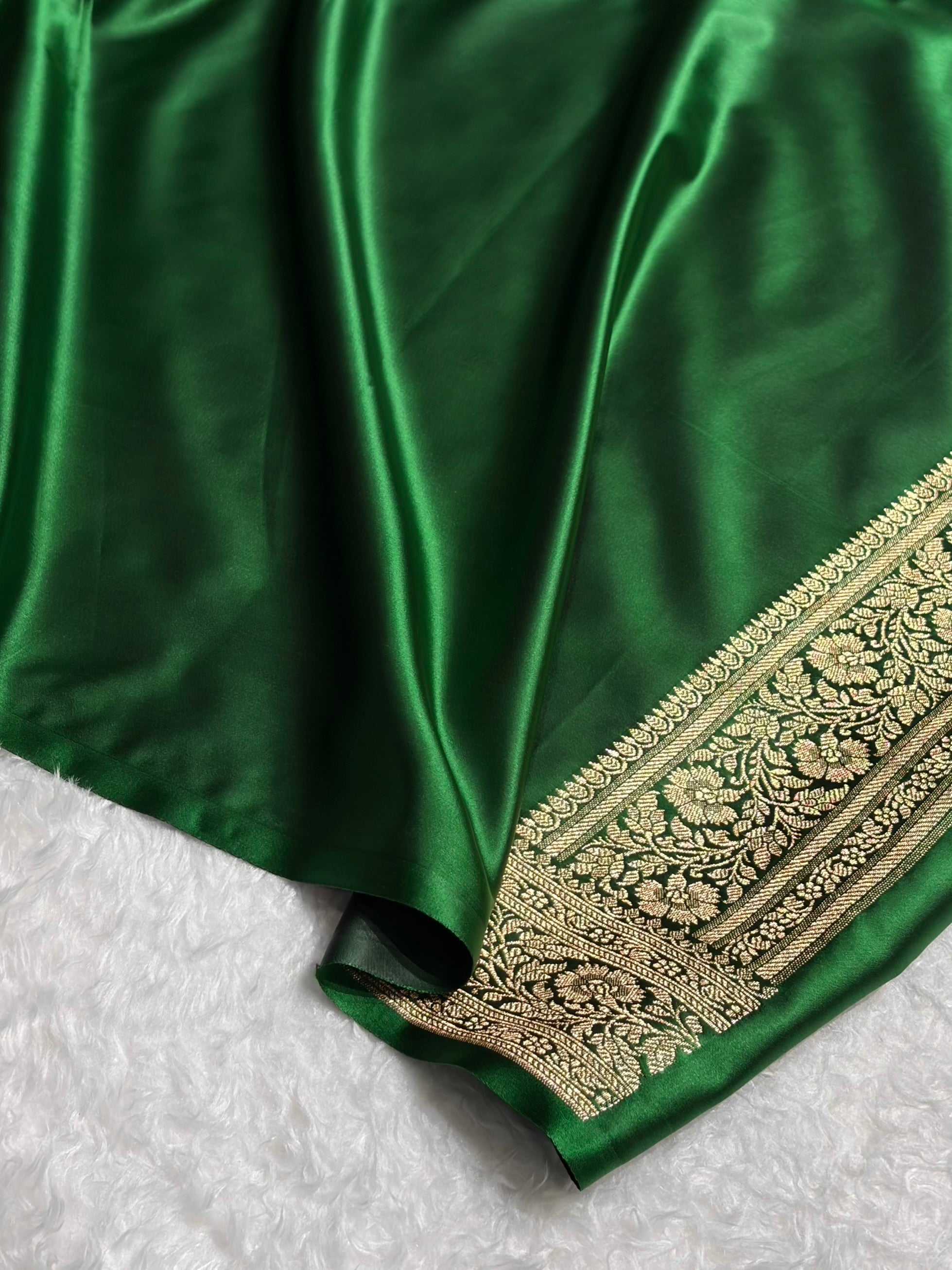 Banarasi Bottle Green Booti Pattern Satin Katan Silk Saree SK65