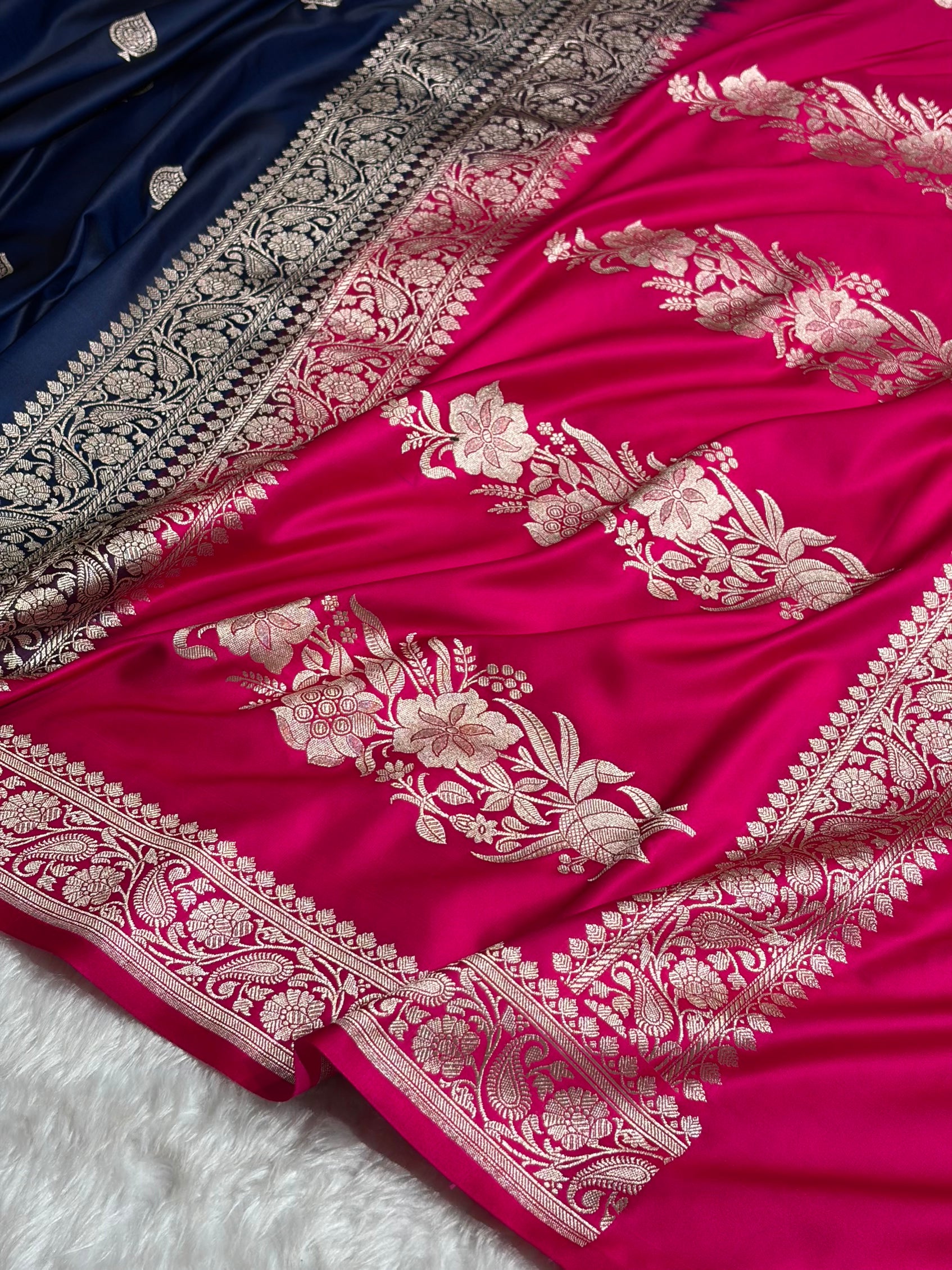 Contrast Navy Blue / Rani Shades Banarasi Booti Pattern Mashru Silk Saree MSM-140