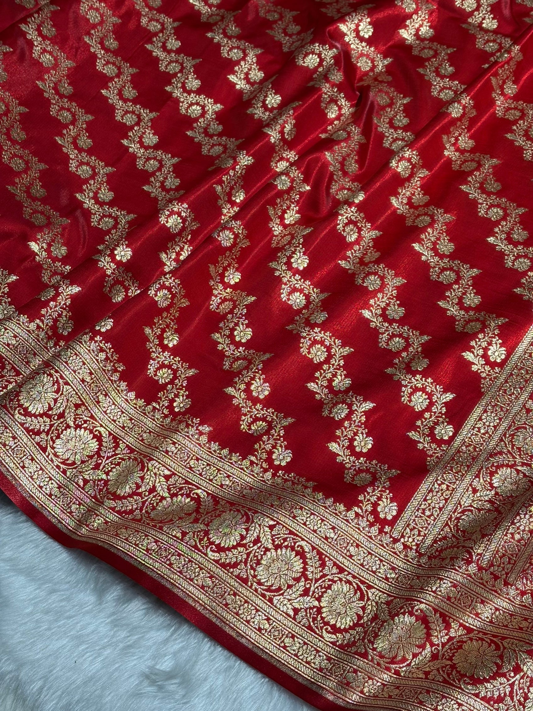 Red Shades Banarasi Satin Silk Saree SS32