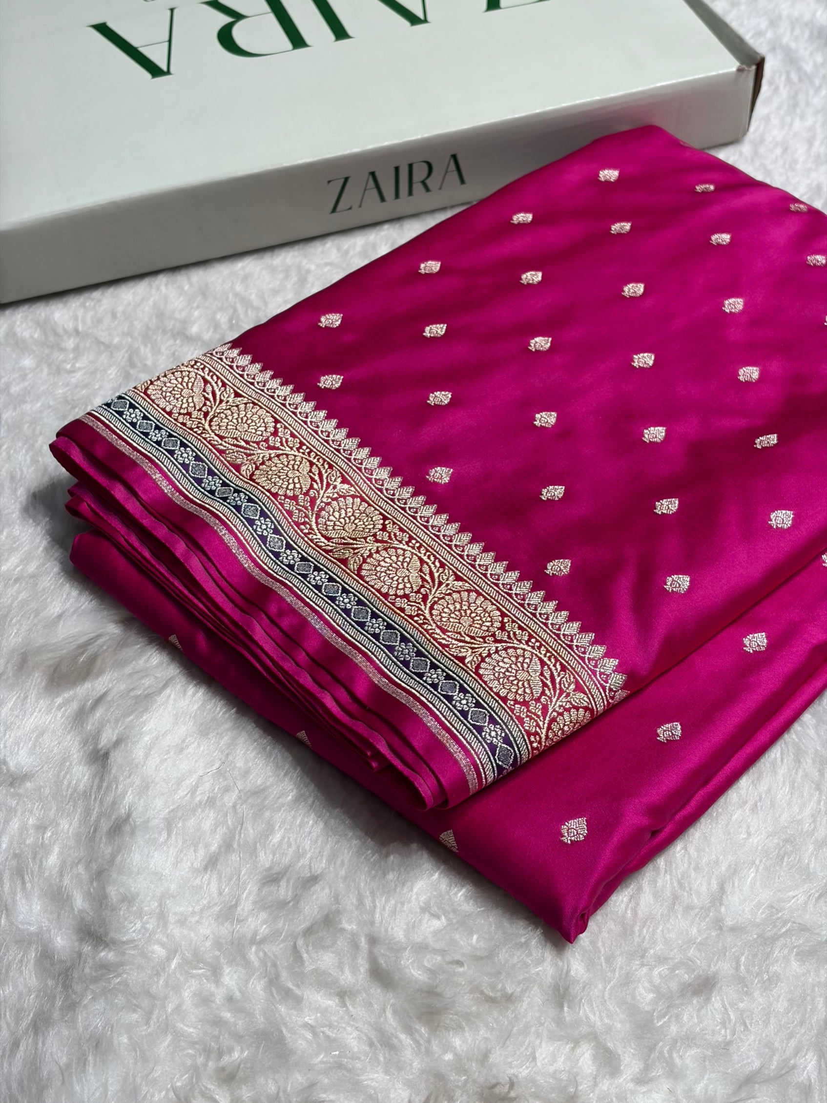 Rani Shades With Contrast Border Booti Mashru Silk Saree MS79