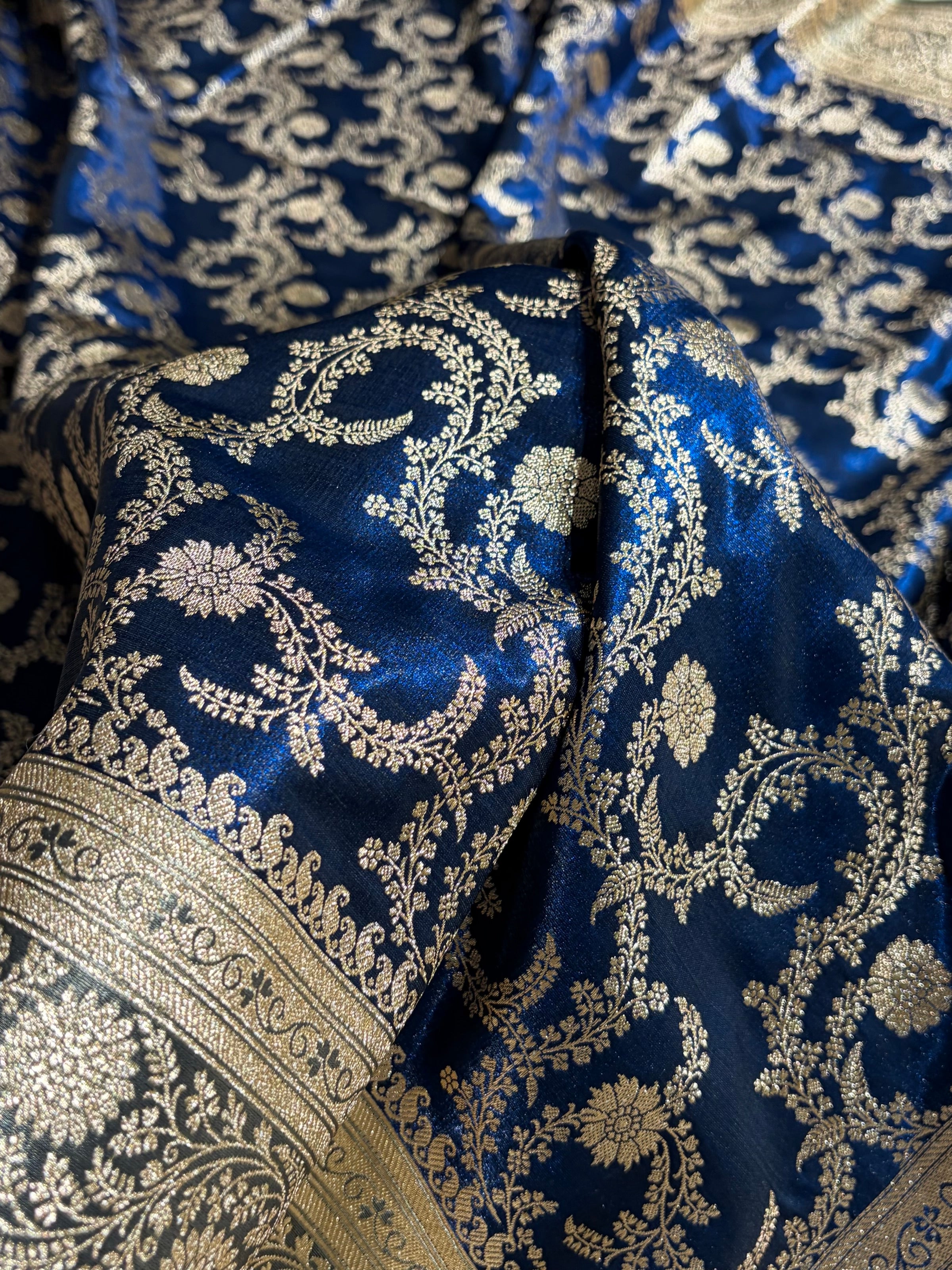 Royal Blue Contrast Shades Jaal Pattern Banarasi Satin Silk Saree SS47