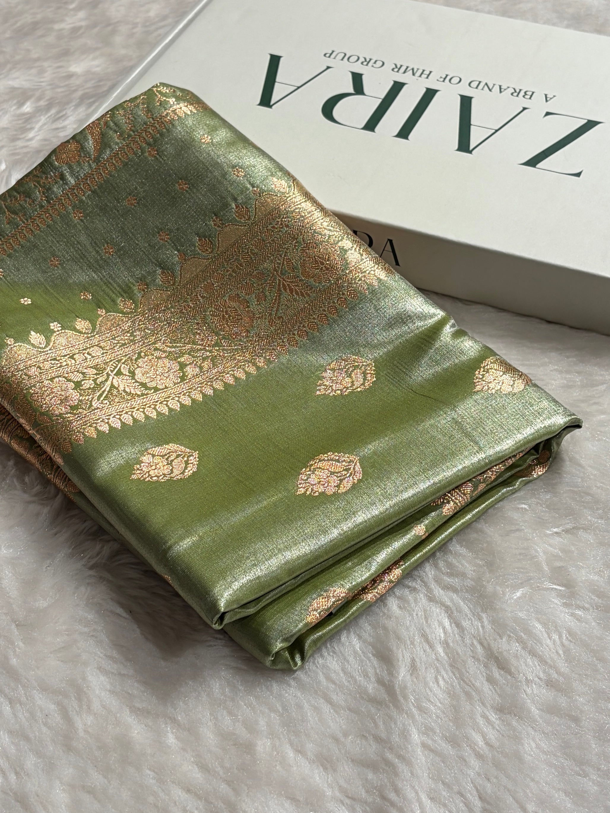 Satin Silk Booti in Pista Green SS20