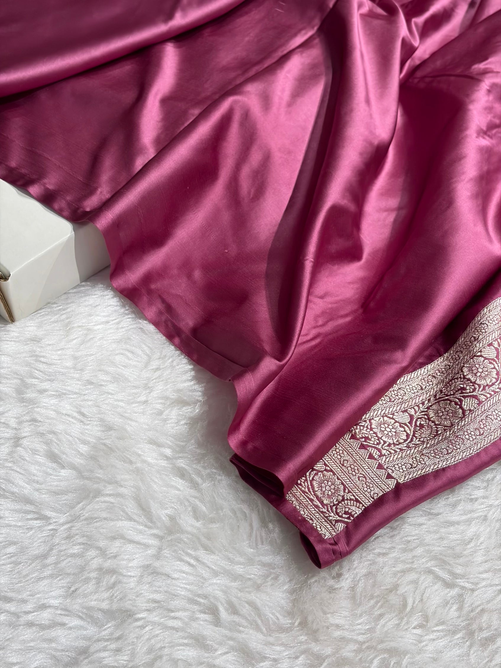 Mauve Shades Banarasi Minakari Floral Jaal Mashru Silk Saree MS28