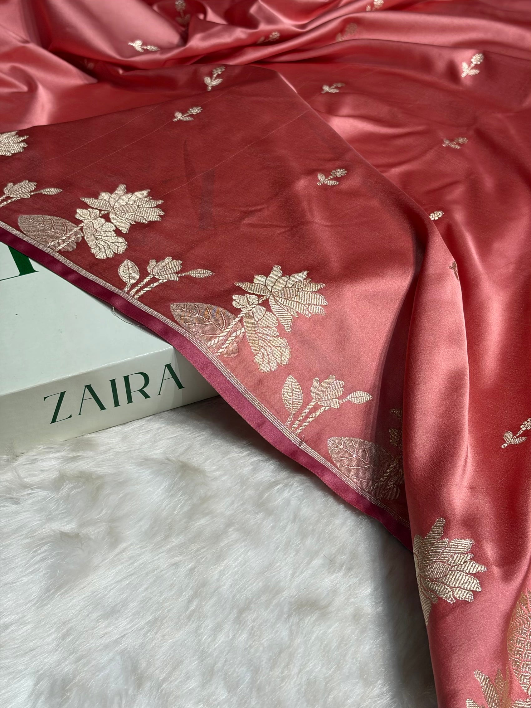 Peach Floral Border Booti Mashru Silk Saree MS54