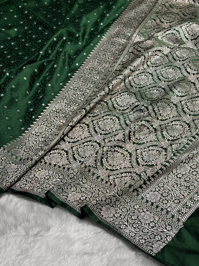 Bottle Green Shades Booti Tanchoi Mashru Silk Saree MCS49