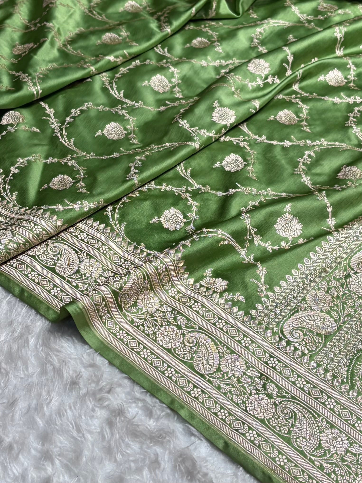 Banarasi Pista Green Shades Jaal Mashru Silk Saree
