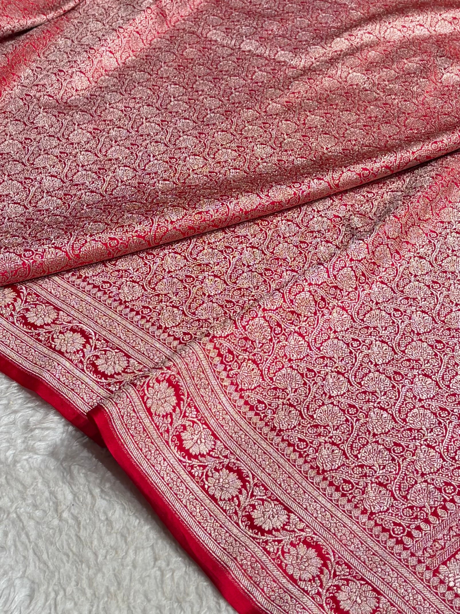 Banarasi Red Shades Brocade Mashru Silk Saree MS84