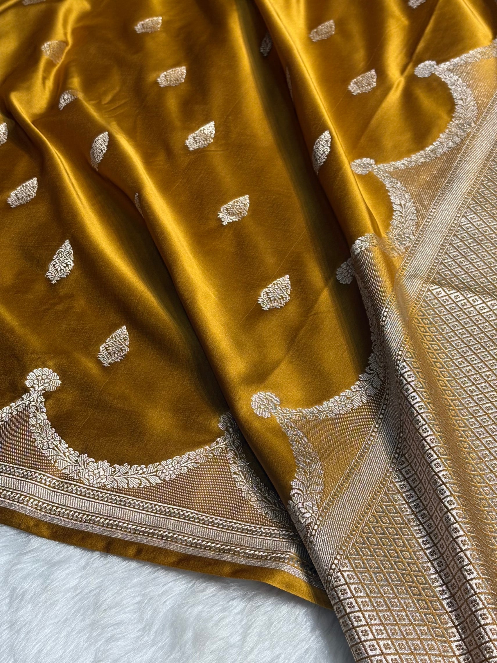 Mustard Scallop Mashru Silk Saree