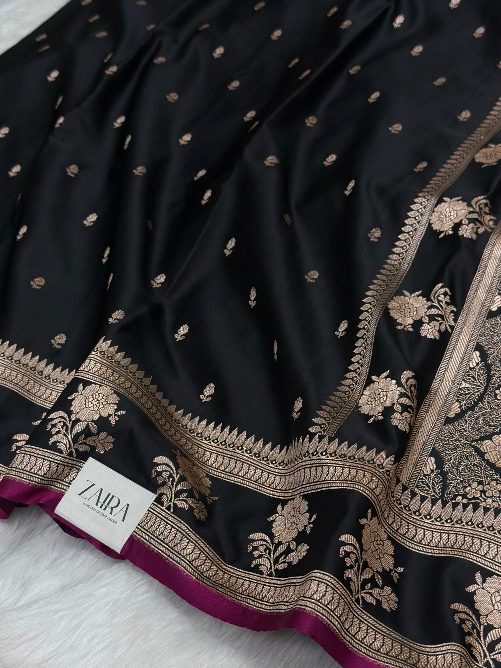 Black shades Booti Mashru Silk Banarasi Saree MSM 39