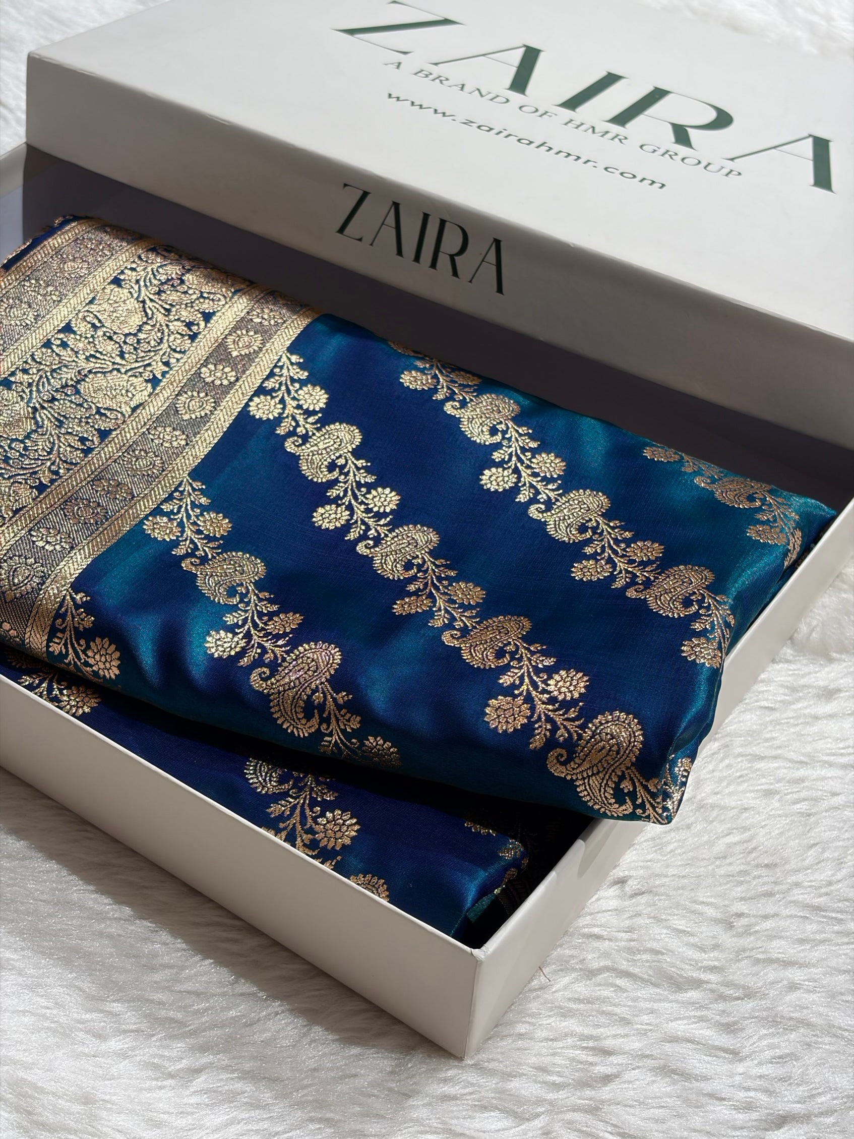 Banarasi Peacock Shades Cross Pattern Banarasi Satin Silk Saree SS51