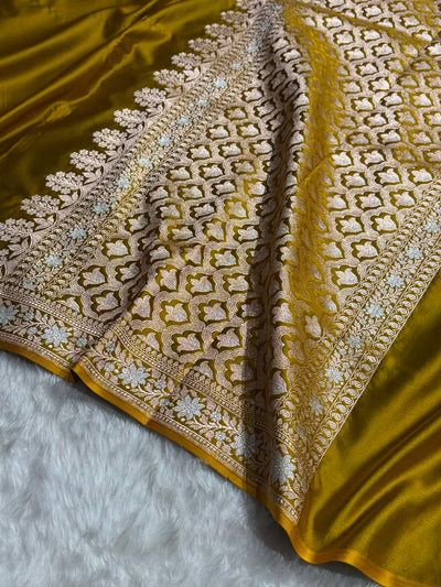 Mehndi Shades Plain Banarasi With Minakari Floral Border Mashru Silk Saree MSM-123