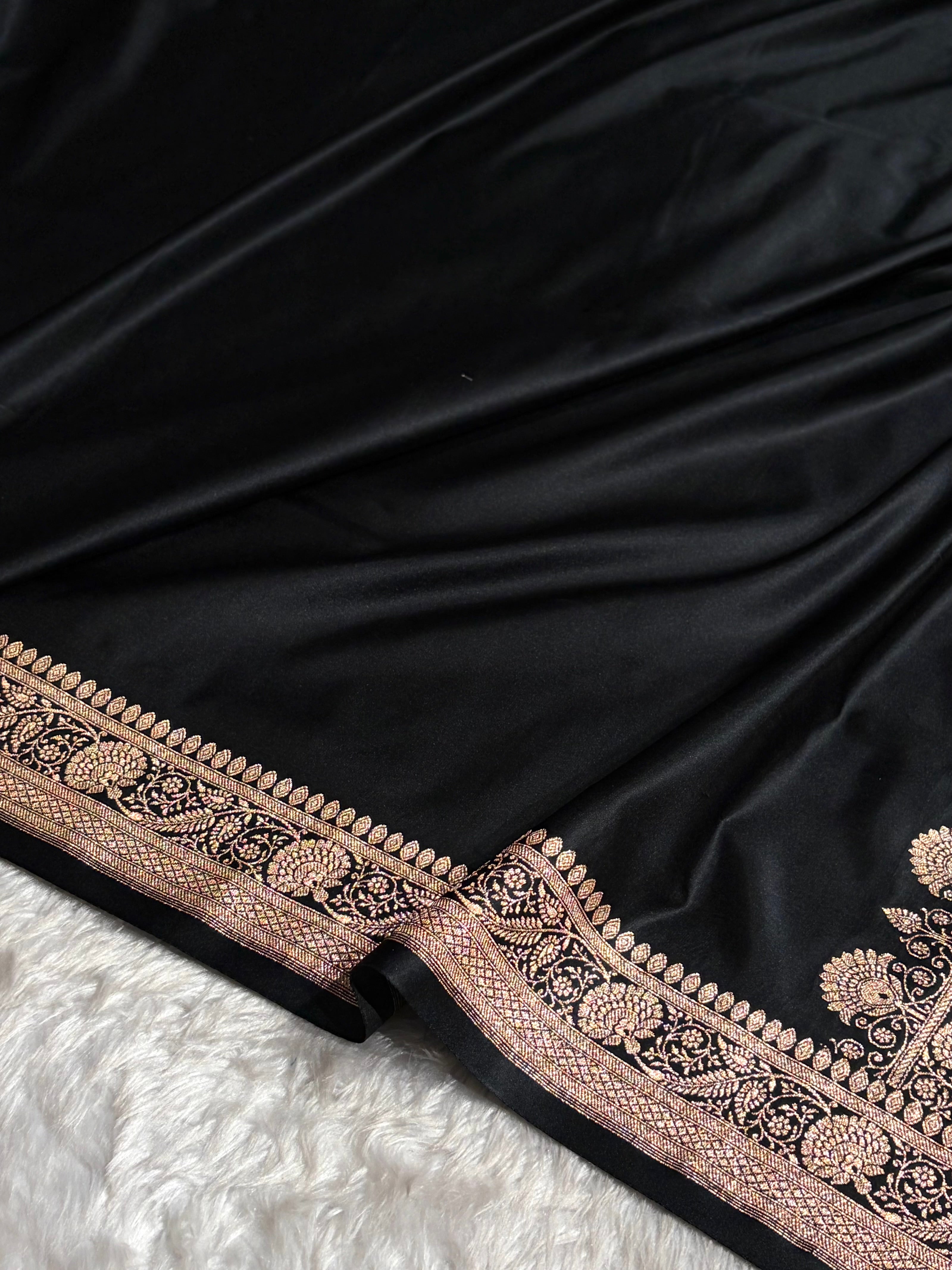Banarasi Satin Katan Saree Floral Booti Pattern in Black Shades SK150