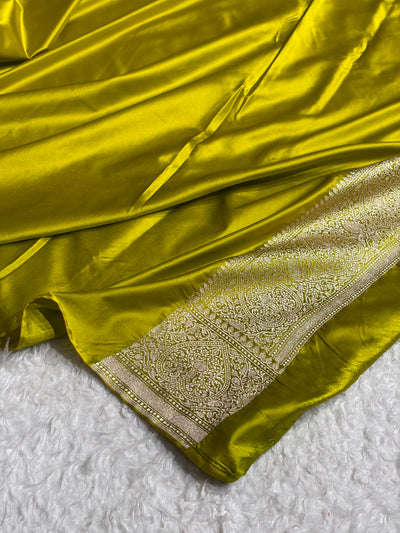 Banarasi Floral Booti Pattern in Liril Mahndi Shades Floral Mashru Silk Saree MCS102