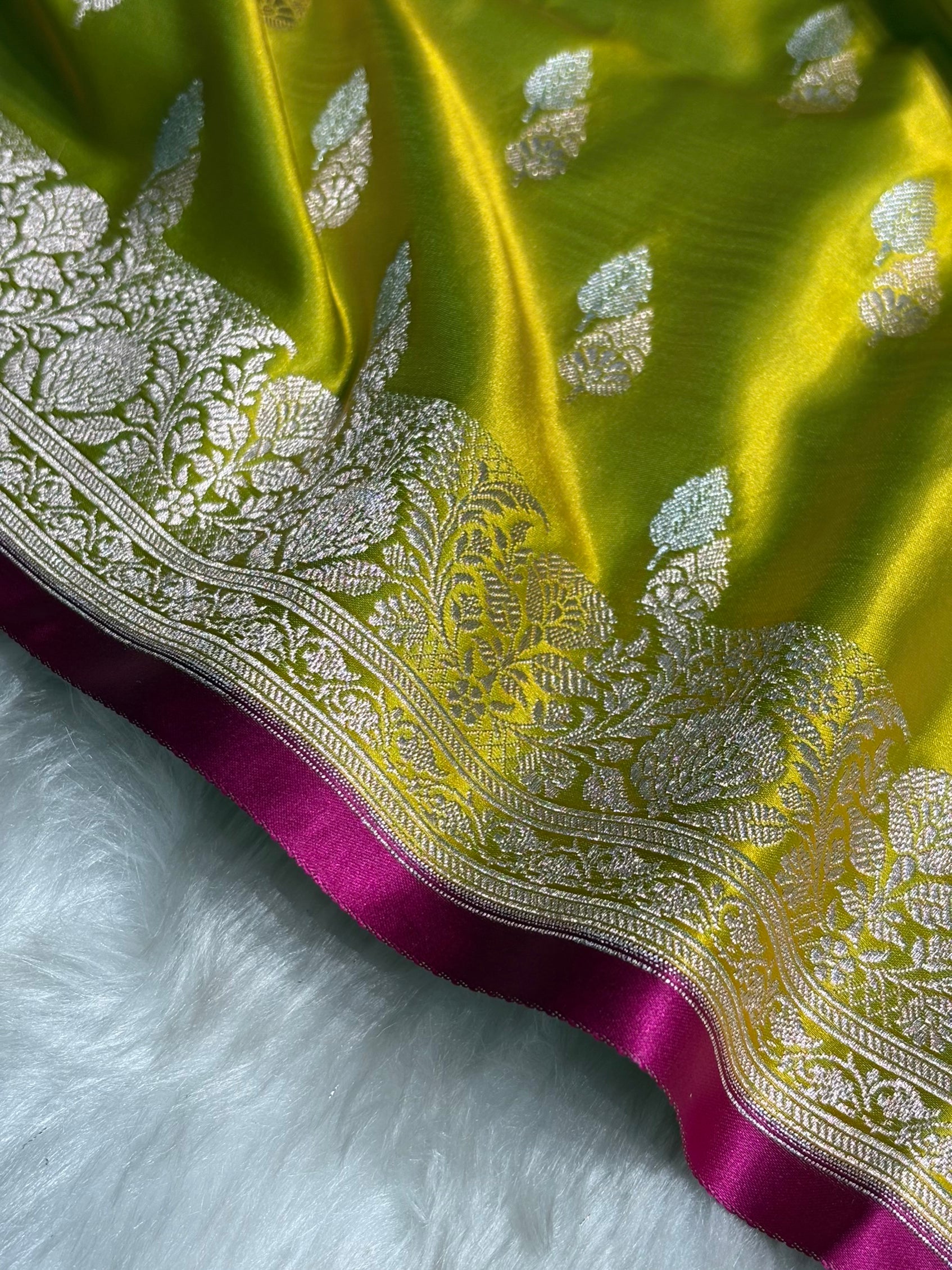 Liril Green Shades Floral Booti Mashru Silk Saree MSM-69