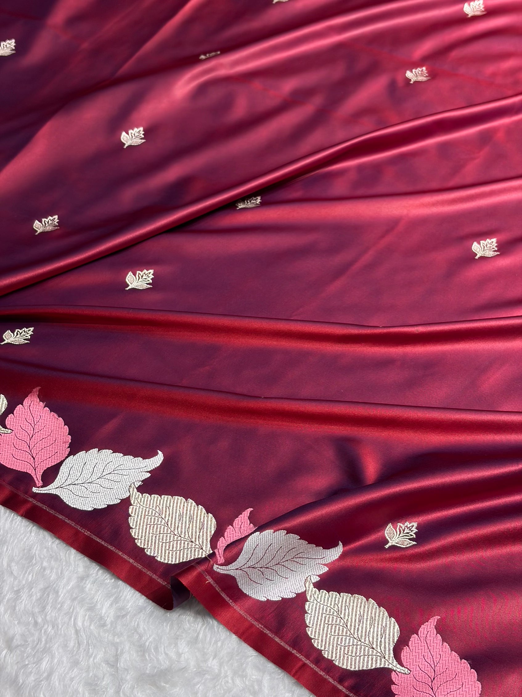 Cross Maroon Shades Banarasi Booti Pattern Mashru Silk Saree MSM-136