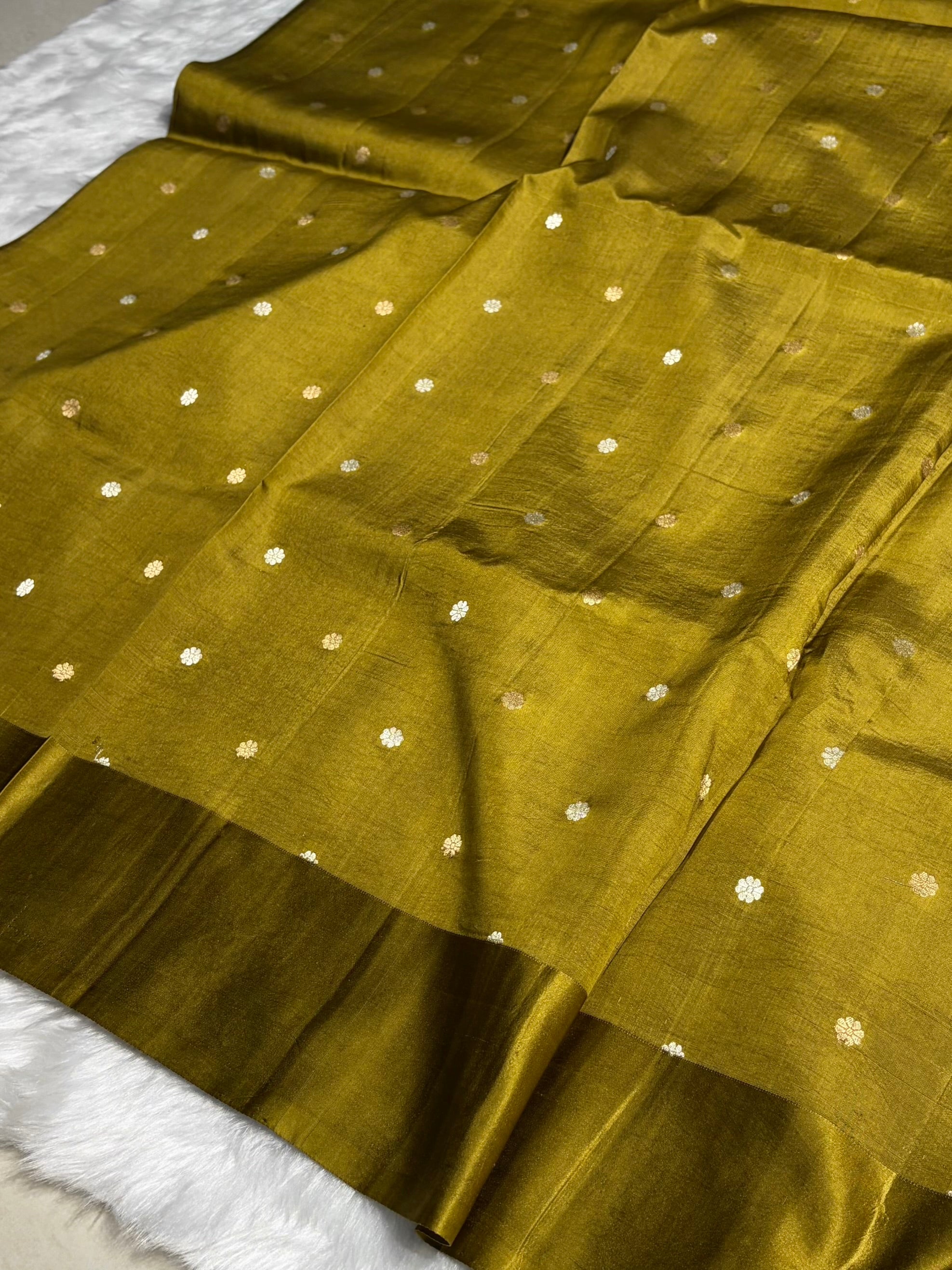 Dark Mustard Shade Handwoven Kaduwa Pure Katan Raw Mango Silk RM-05