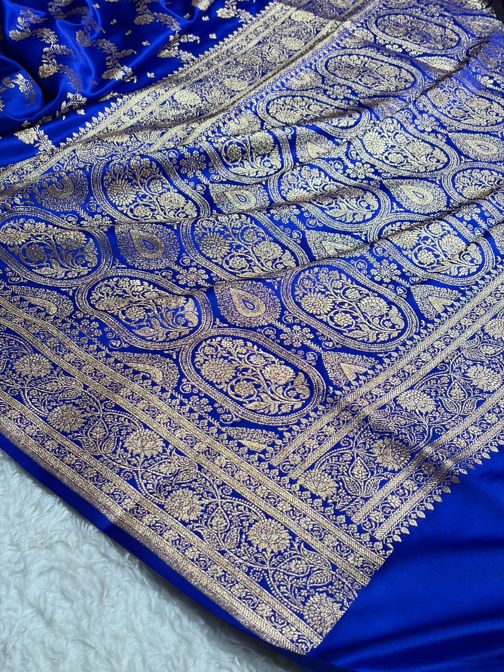 Banarasi Satin Katan Saree With Jaal Pattern in Royal Blue Shades SK121